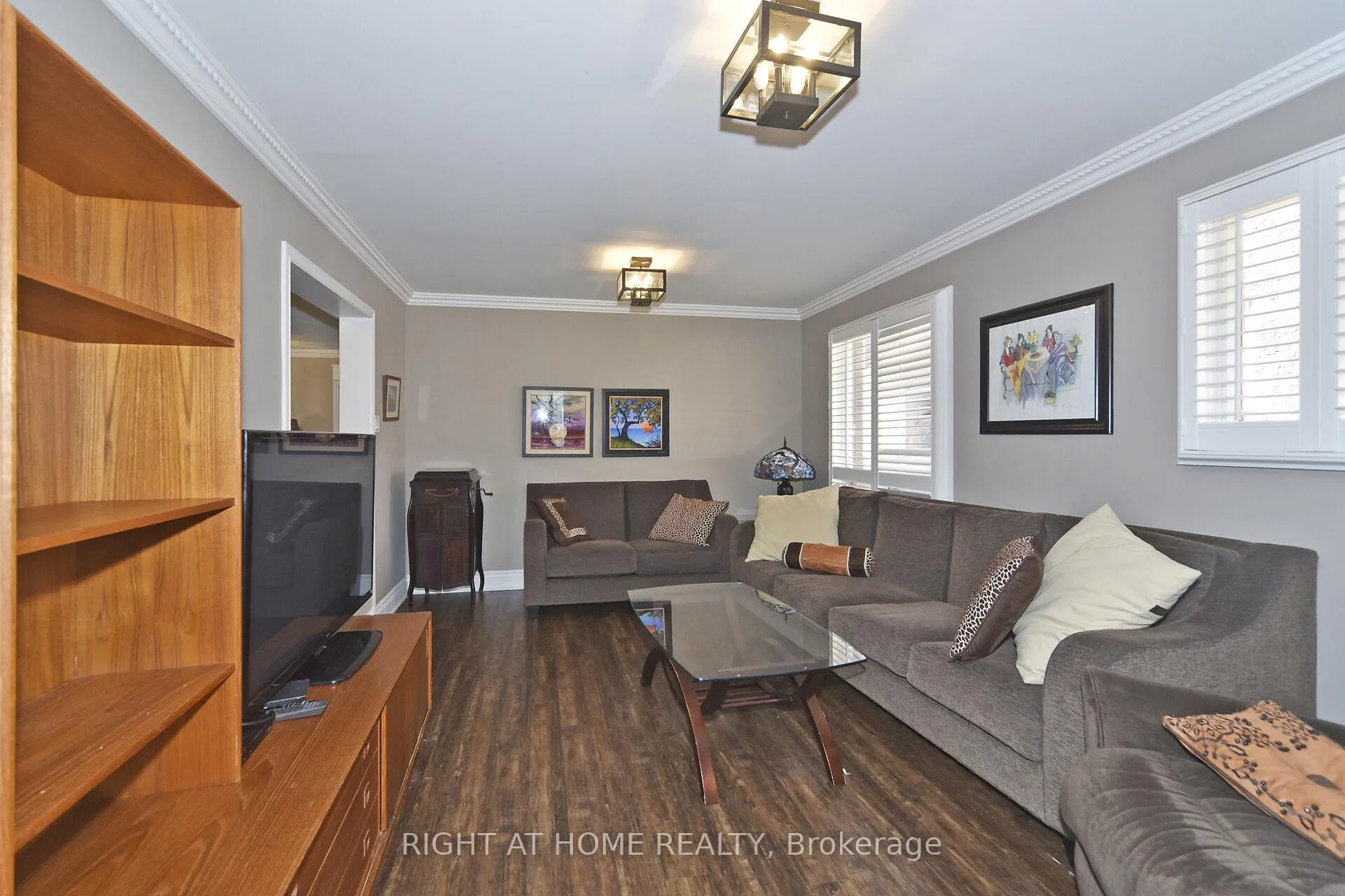 Photo 15 of 136 Oliver Lane, Vaughan, Maple — HOMEH