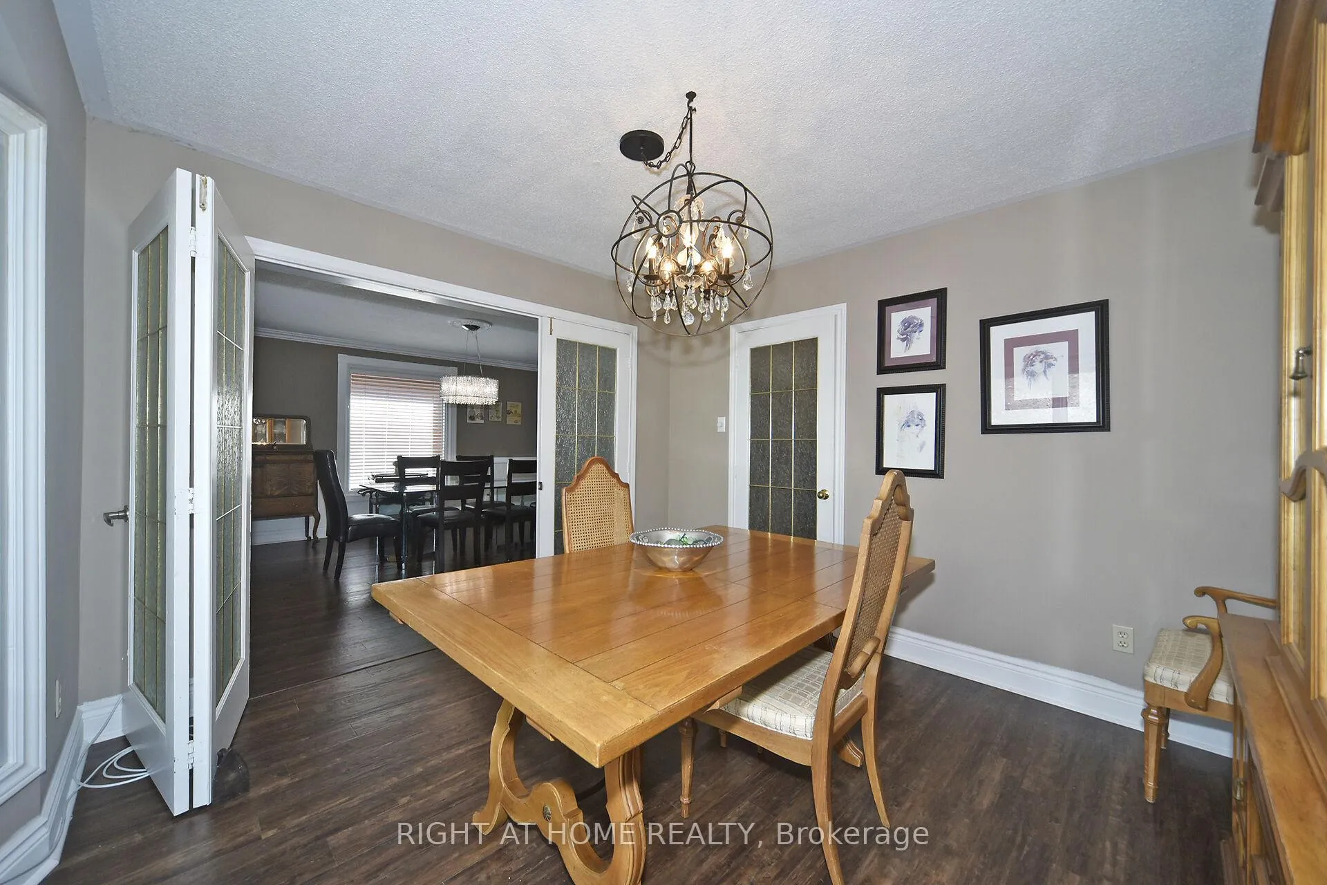 Photo 17 of 136 Oliver Lane, Vaughan, Maple — HOMEH