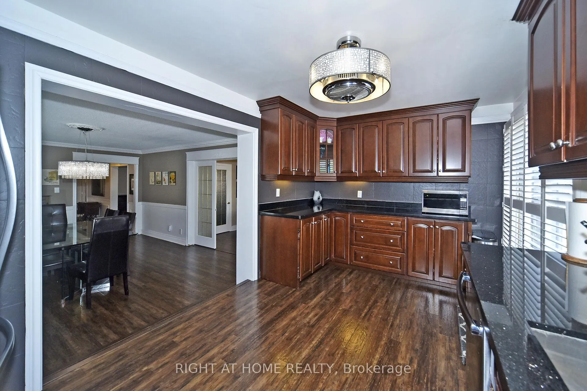 Photo 22 of 136 Oliver Lane, Vaughan, Maple — HOMEH