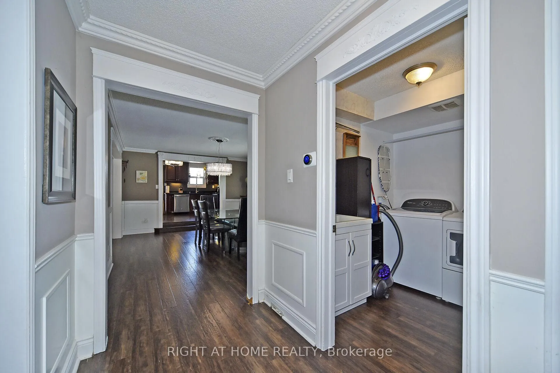 Photo 26 of 136 Oliver Lane, Vaughan, Maple — HOMEH