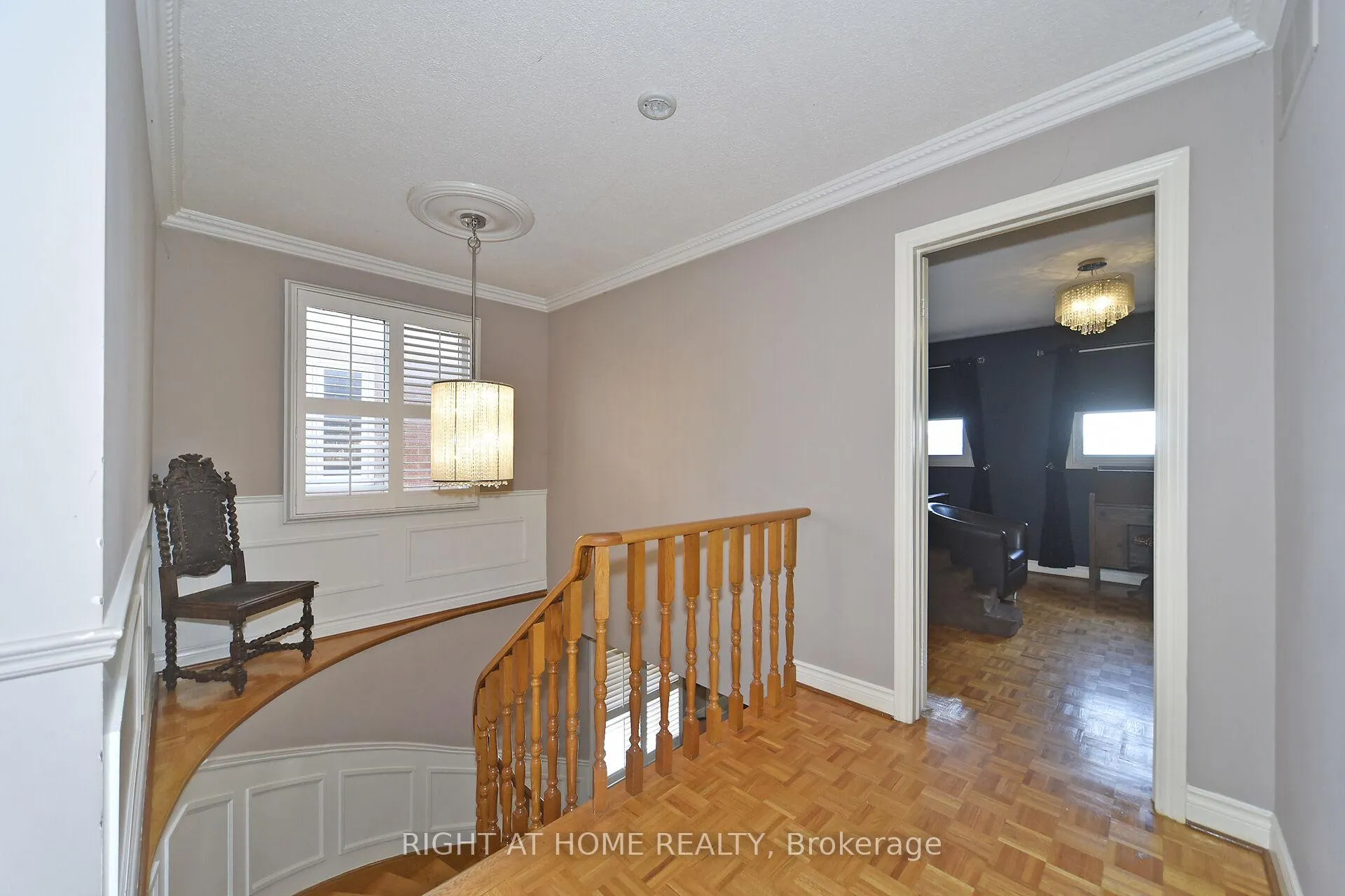 Photo 28 of 136 Oliver Lane, Vaughan, Maple — HOMEH