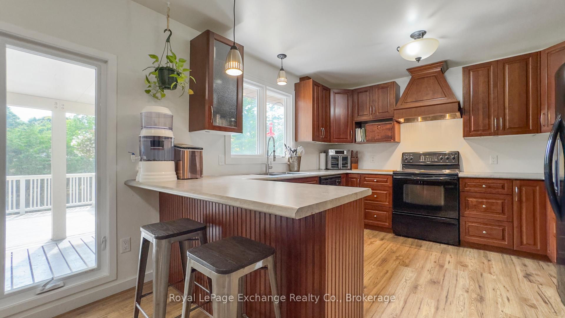 Photo 13 of 31 Main Street S, Bluewater, Bayfield — HOMEH