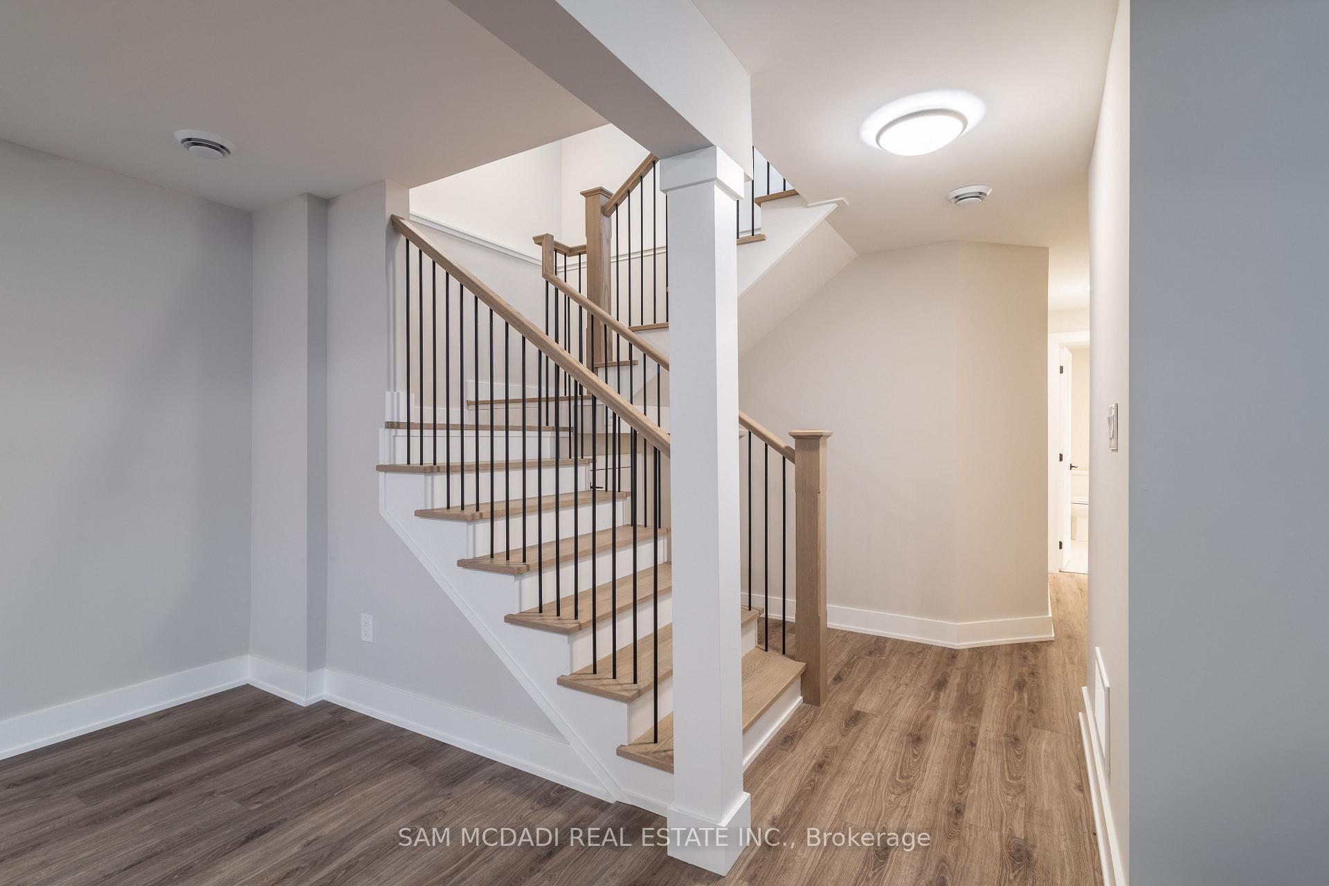 Photo 23 of 121 Black Willow Crescent, Blue Mountains — HOMEH
