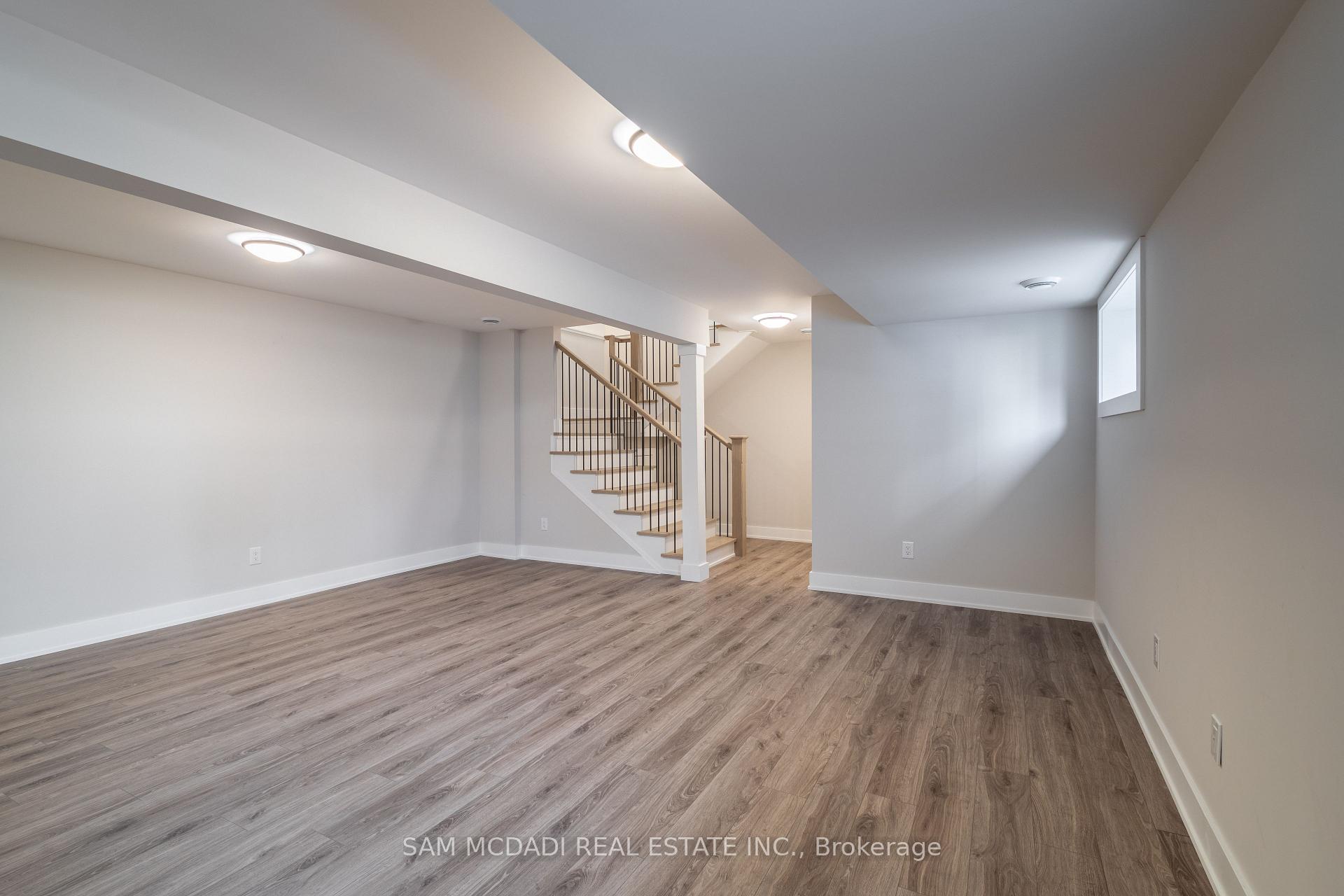 Photo 27 of 121 Black Willow Crescent, Blue Mountains — HOMEH