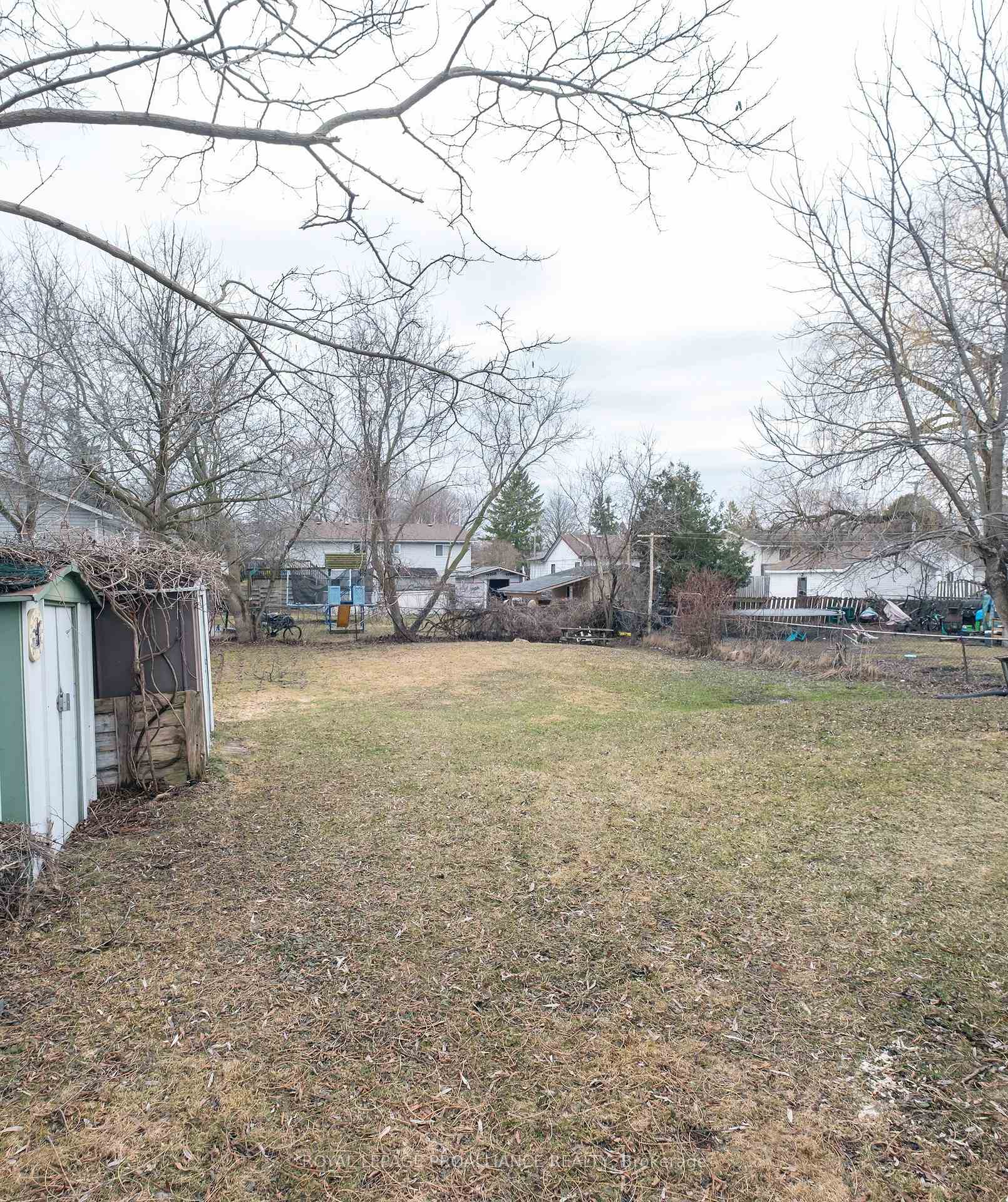 Photo 25 of 474 Front Street, Quinte West, Trenton Ward — HOMEH