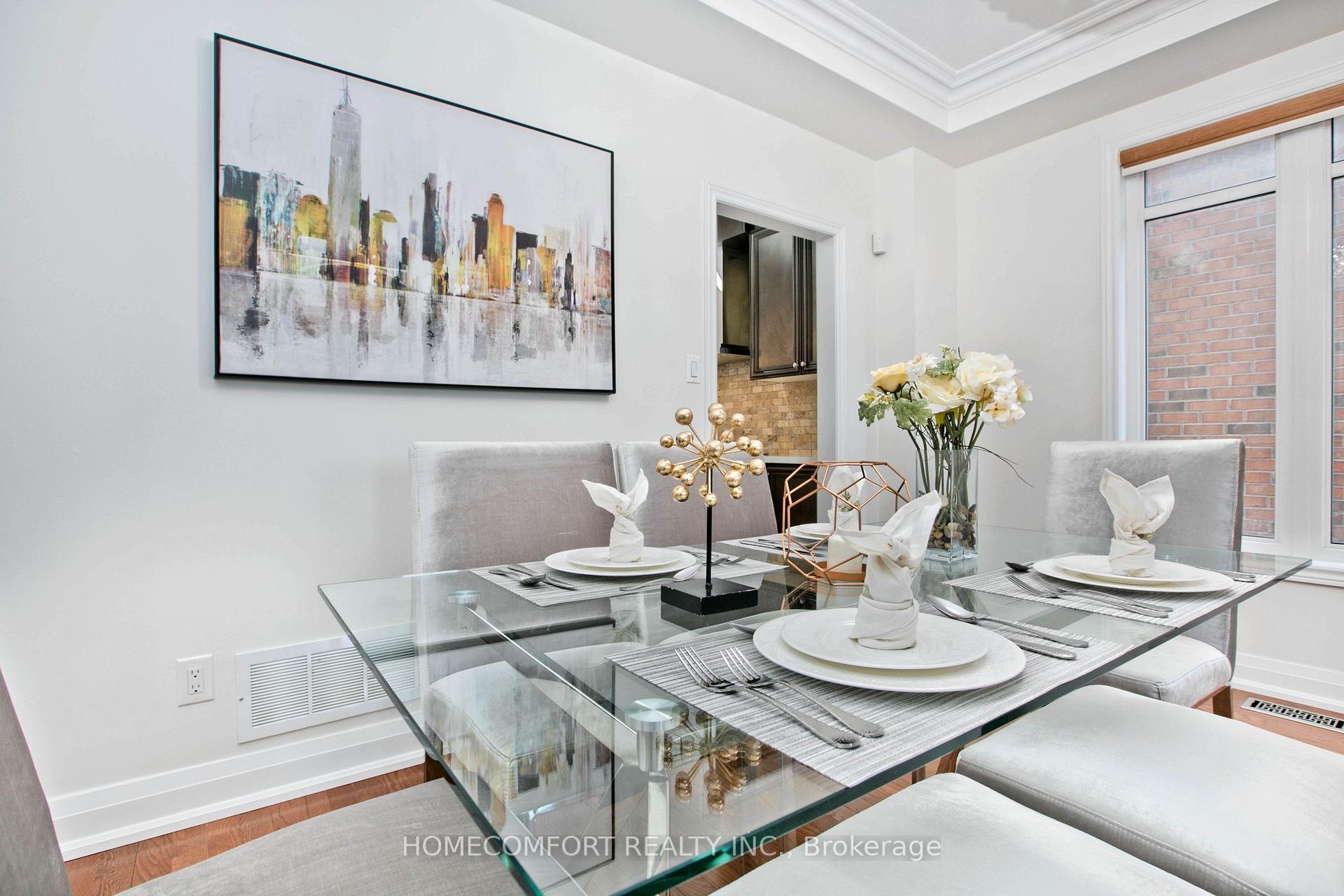 Photo 4 of Unit Upper, 34 Carat Crescent, Richmond Hill, Westbrook — HOMEH