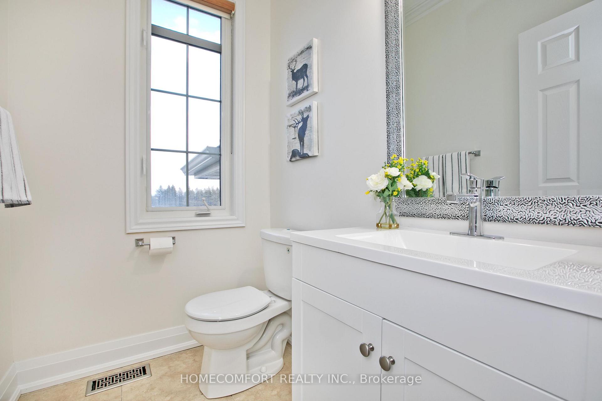 Photo 13 of Unit Upper, 34 Carat Crescent, Richmond Hill, Westbrook — HOMEH