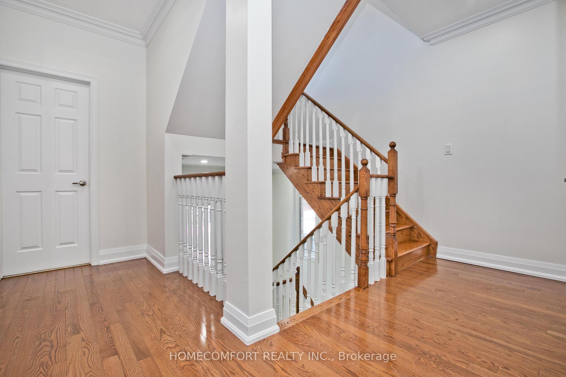 Photo 14 of Unit Upper, 34 Carat Crescent, Richmond Hill, Westbrook — HOMEH
