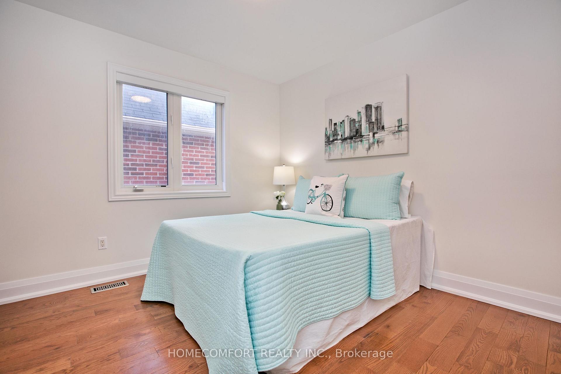 Photo 18 of Unit Upper, 34 Carat Crescent, Richmond Hill, Westbrook — HOMEH