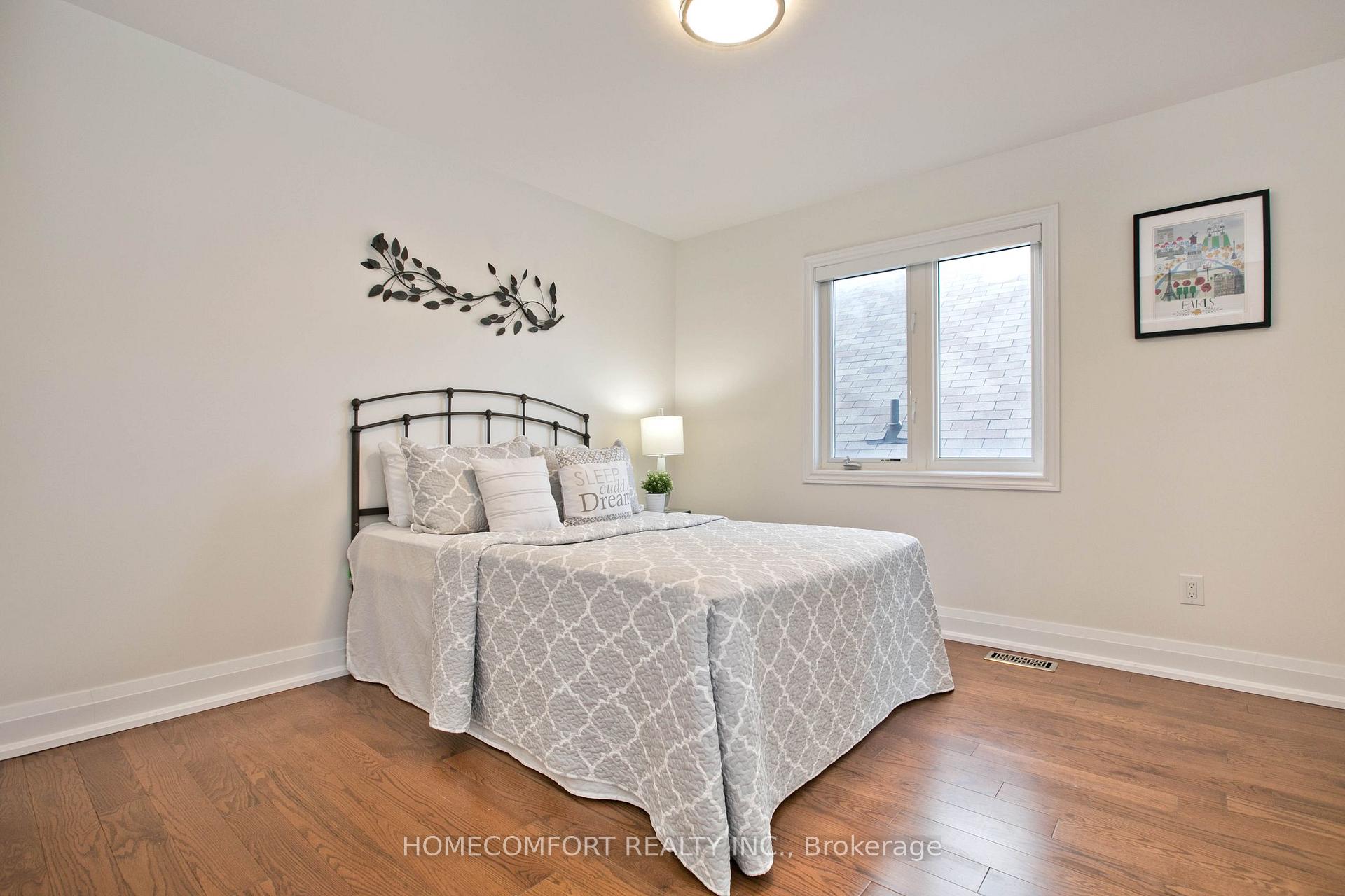 Photo 23 of Unit Upper, 34 Carat Crescent, Richmond Hill, Westbrook — HOMEH