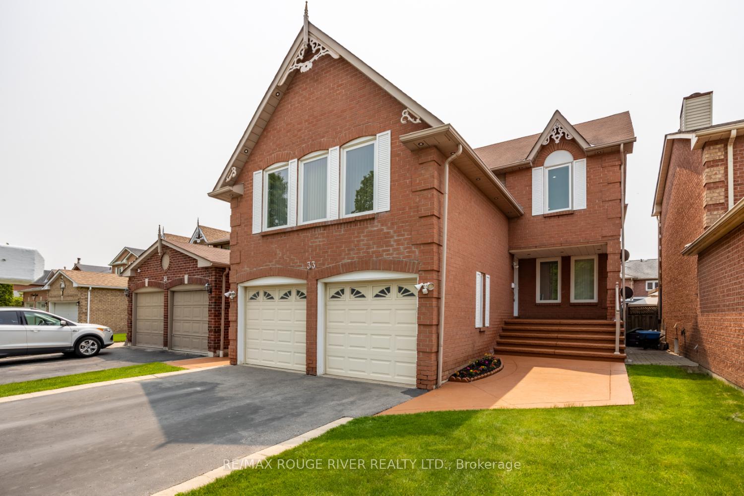 Photo 1 of 33 Hearne Crescent, Ajax, Central — HOMEH