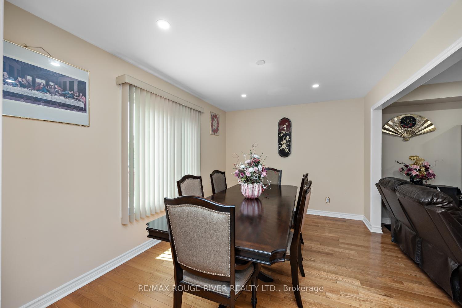 Photo 9 of 33 Hearne Crescent, Ajax, Central — HOMEH