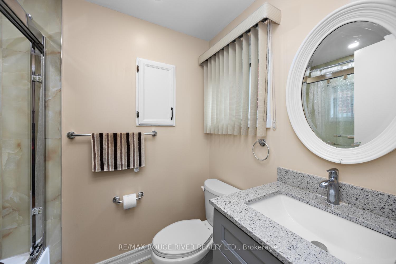 Photo 30 of 33 Hearne Crescent, Ajax, Central — HOMEH