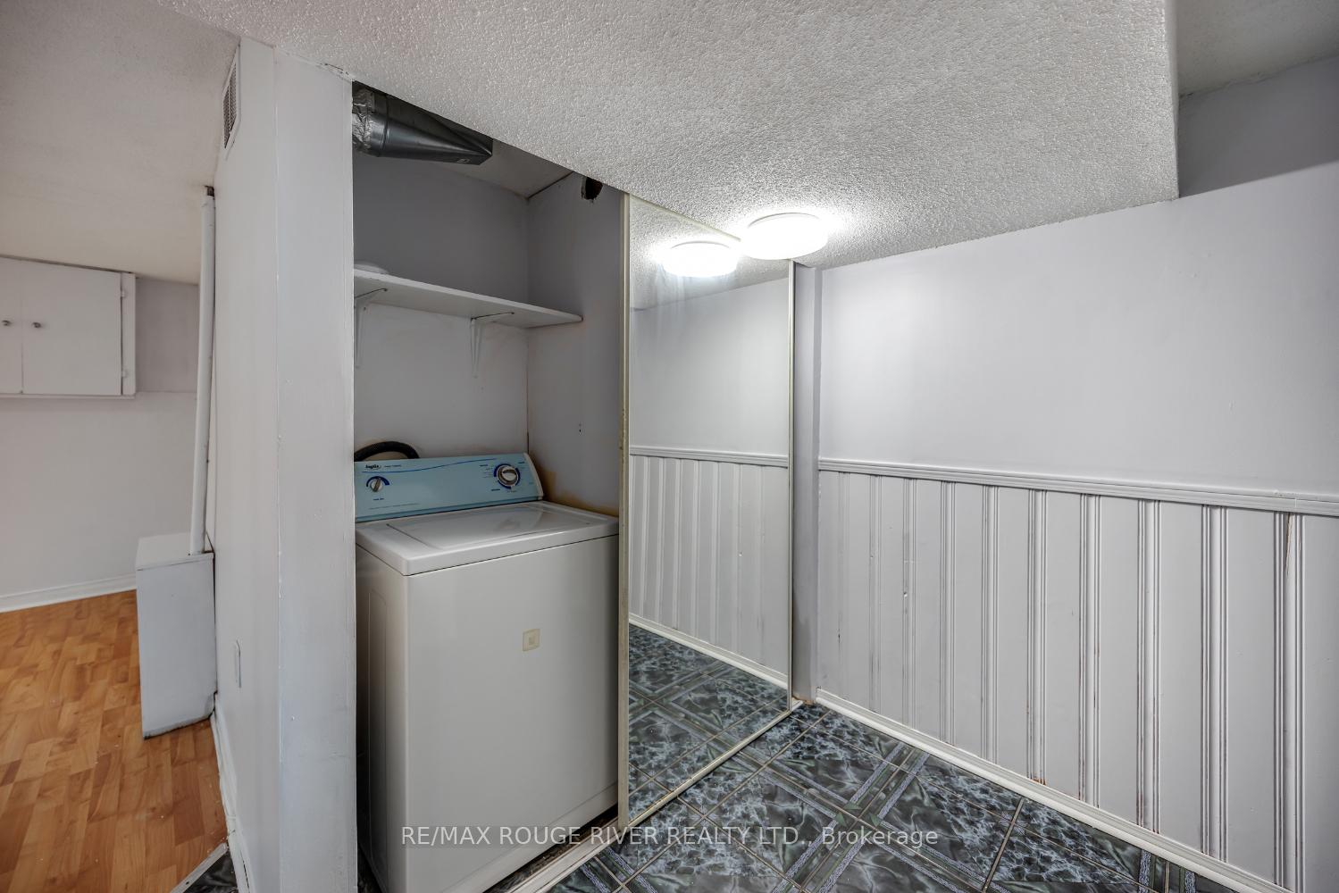 Photo 32 of 33 Hearne Crescent, Ajax, Central — HOMEH