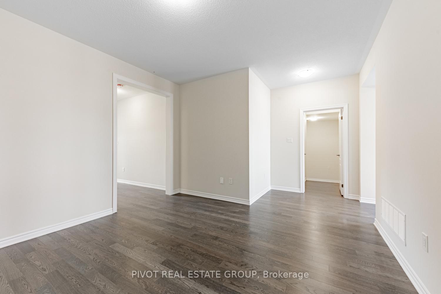 Photo 6 of 16 Waterfront Crescent, Whitby, Port Whitby — HOMEH