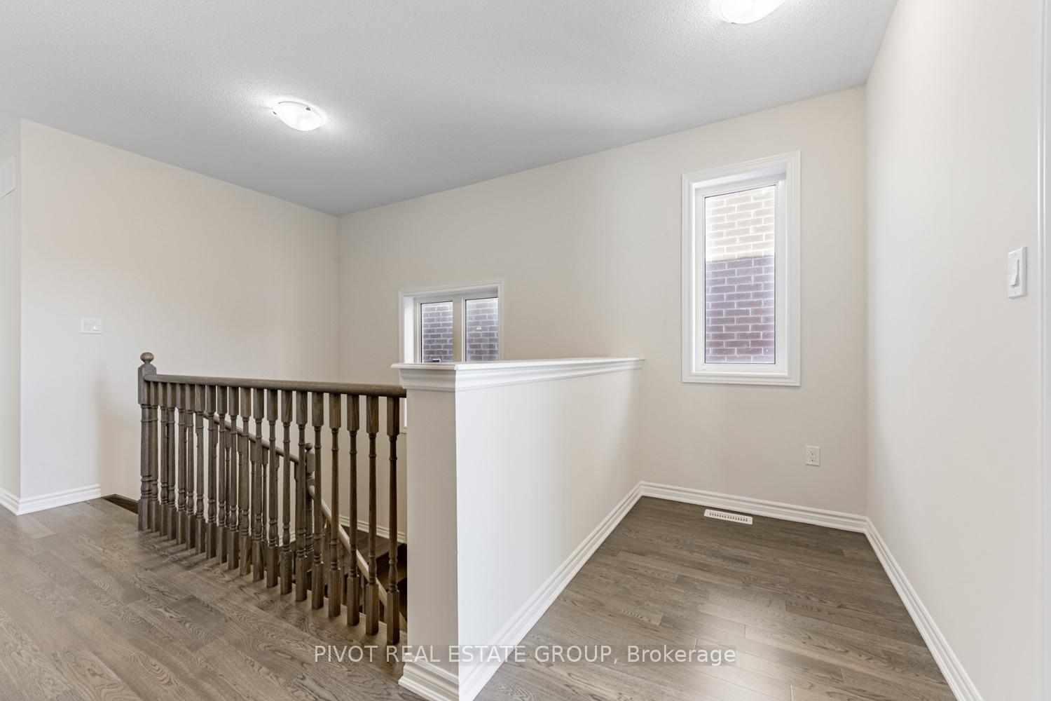 Photo 18 of 16 Waterfront Crescent, Whitby, Port Whitby — HOMEH