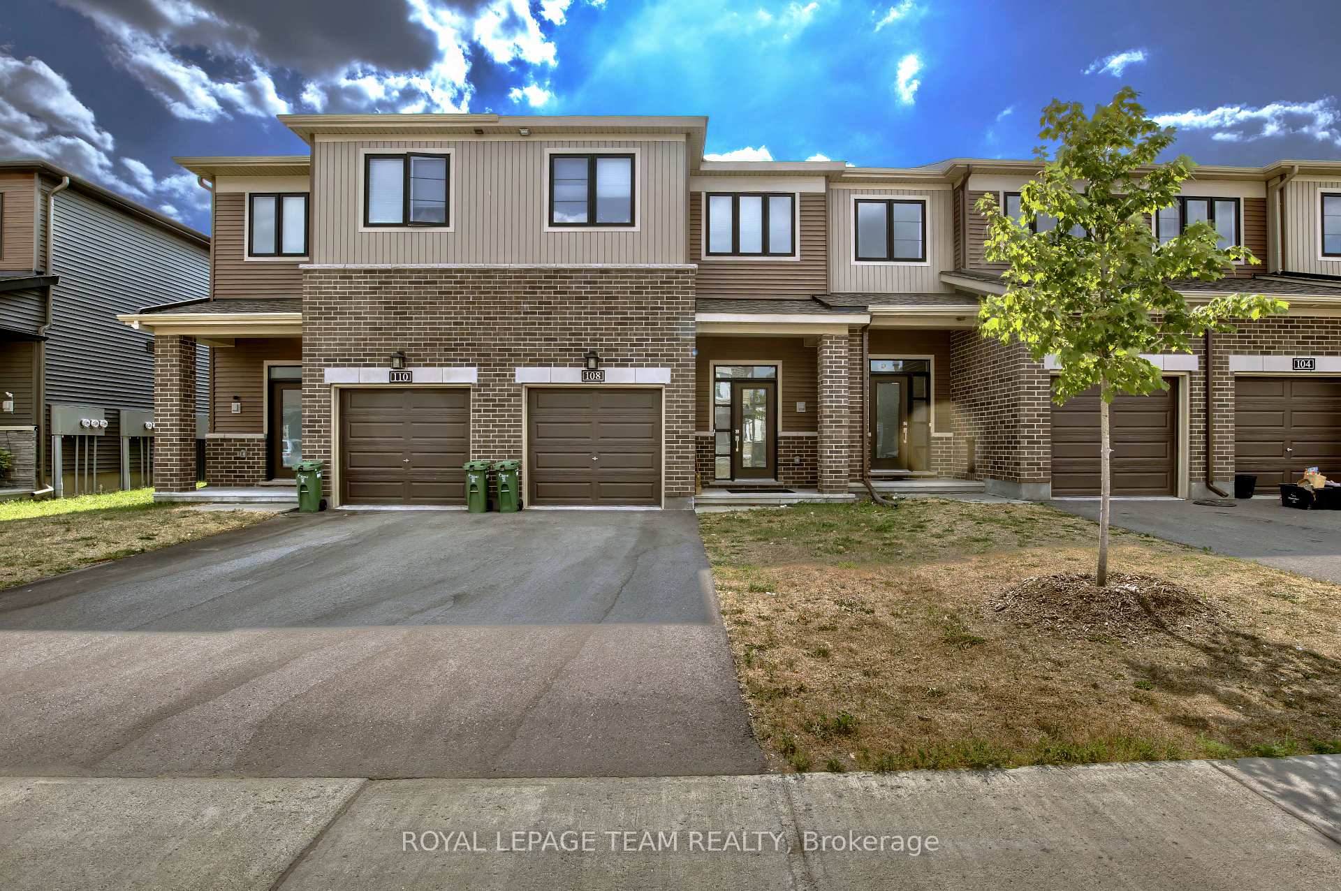 Photo 1 of 108 Maynooth Court, Ottawa, Barrhaven - Half Moon Bay — HOMEH