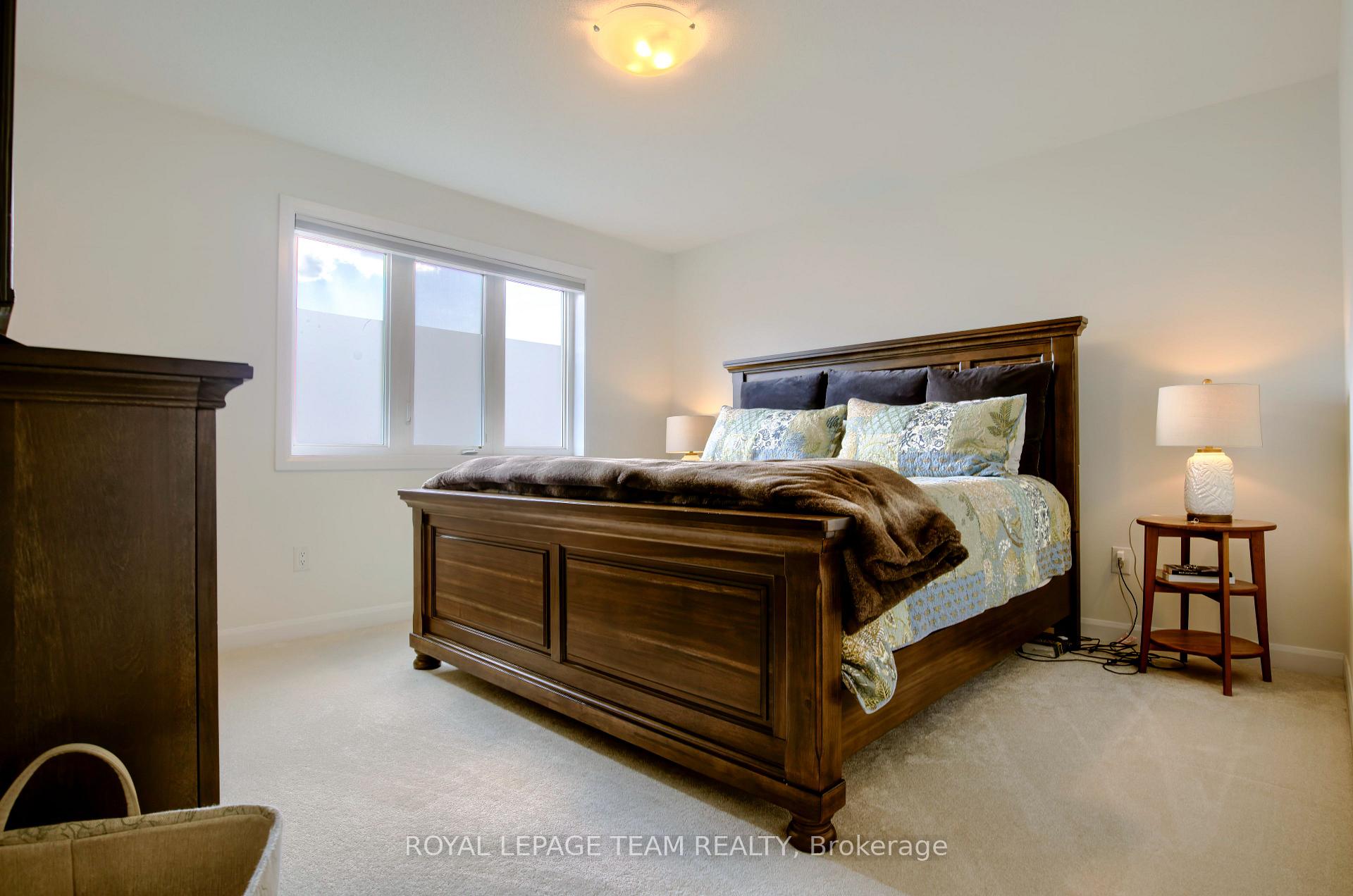 Photo 13 of 108 Maynooth Court, Ottawa, Barrhaven - Half Moon Bay — HOMEH