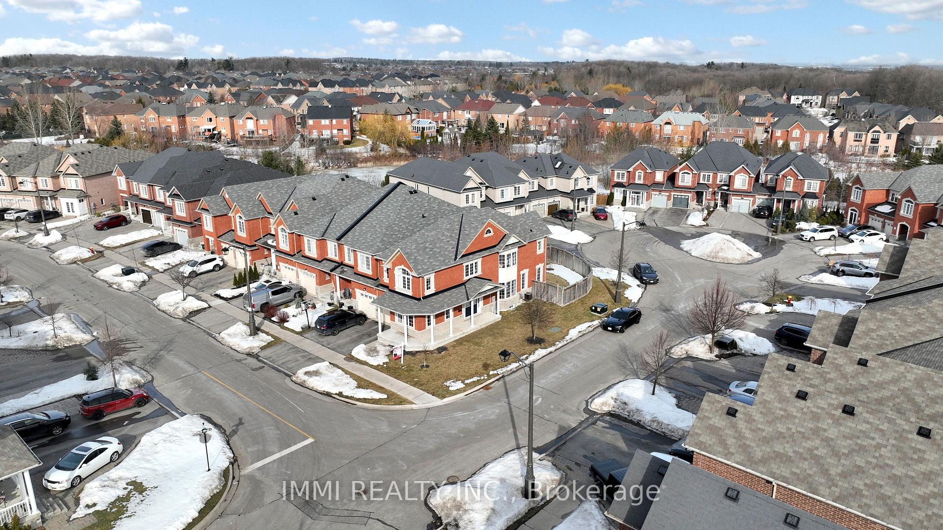 Photo 23 of 1 Napanee Street, Richmond Hill, Jefferson — HOMEH