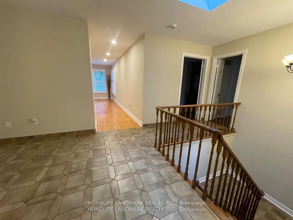 Photo 10 of 34 Steeplechase Avenue, Aurora, Aurora Estates — HOMEH