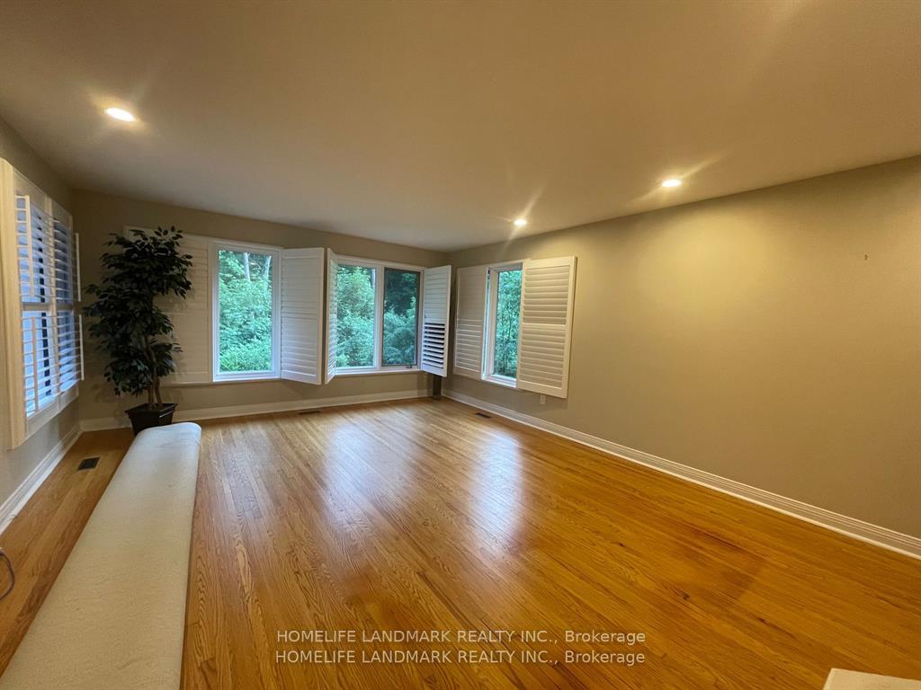 Photo 8 of 34 Steeplechase Avenue, Aurora, Aurora Estates — HOMEH
