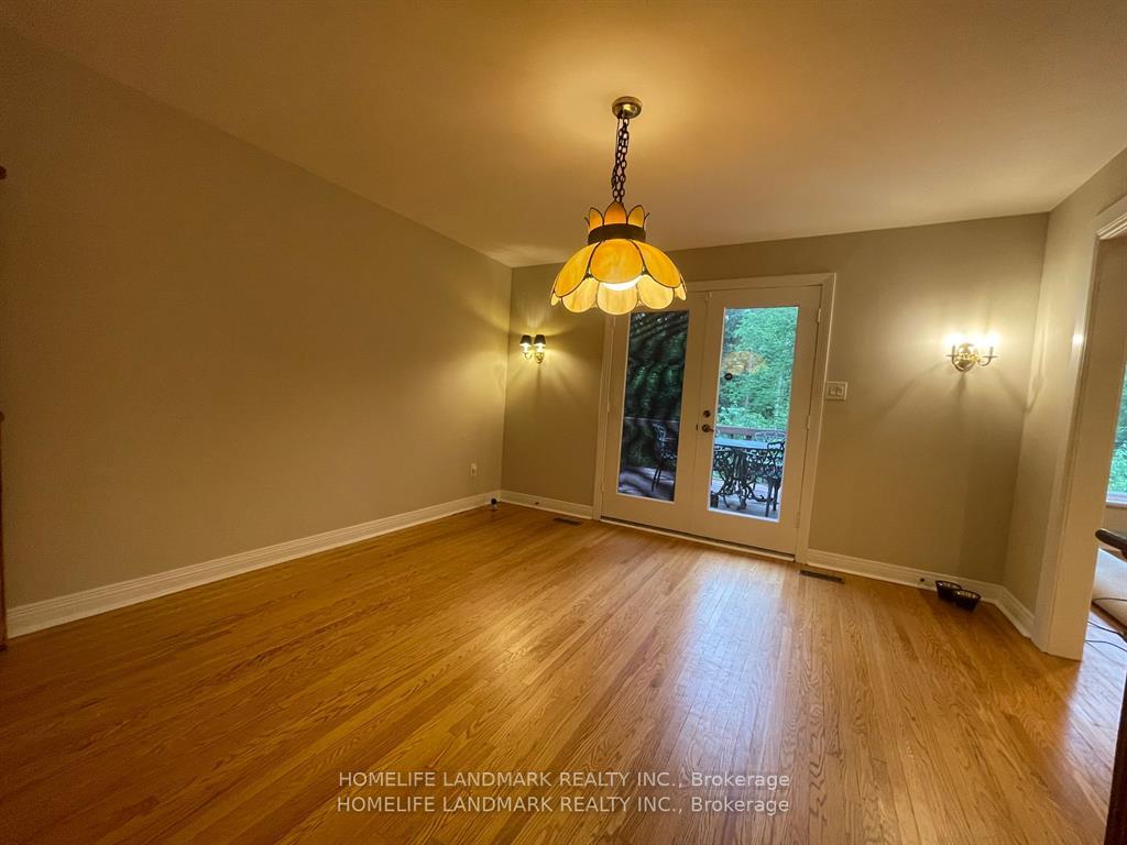 Photo 11 of 34 Steeplechase Avenue, Aurora, Aurora Estates — HOMEH