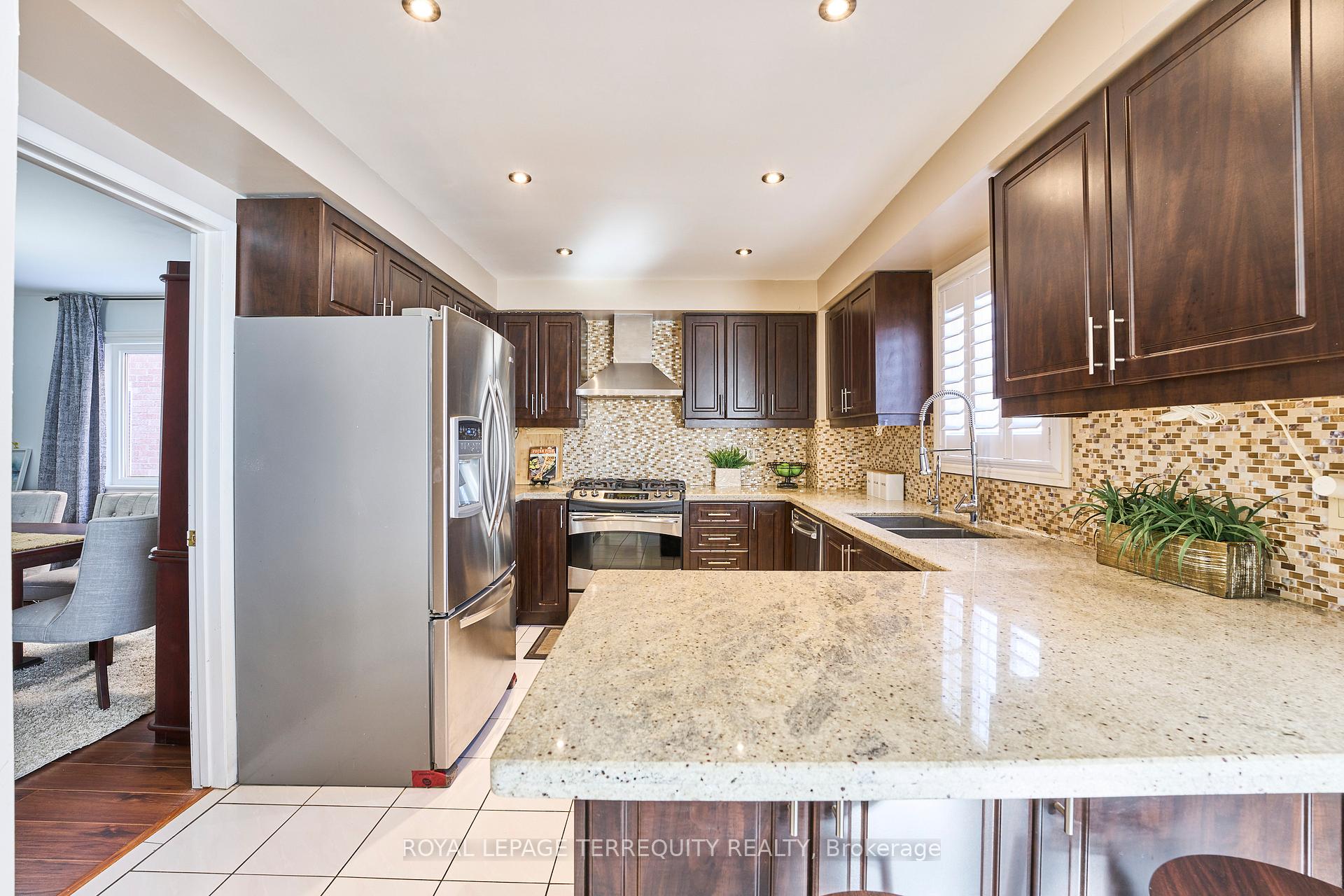 Photo 7 of 1093 Rouge Valley Drive, Pickering, Rougemount — HOMEH