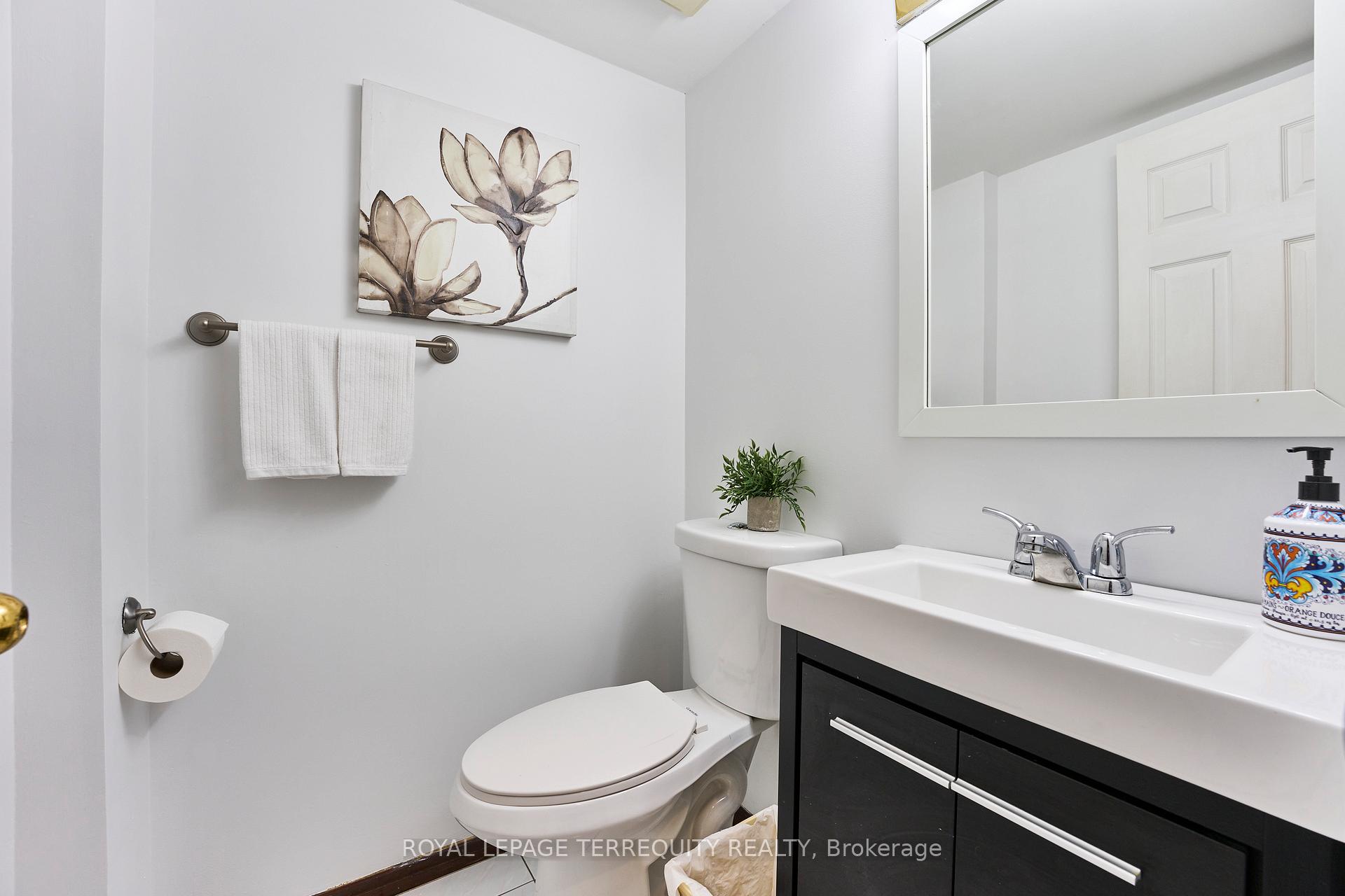 Photo 16 of 1093 Rouge Valley Drive, Pickering, Rougemount — HOMEH