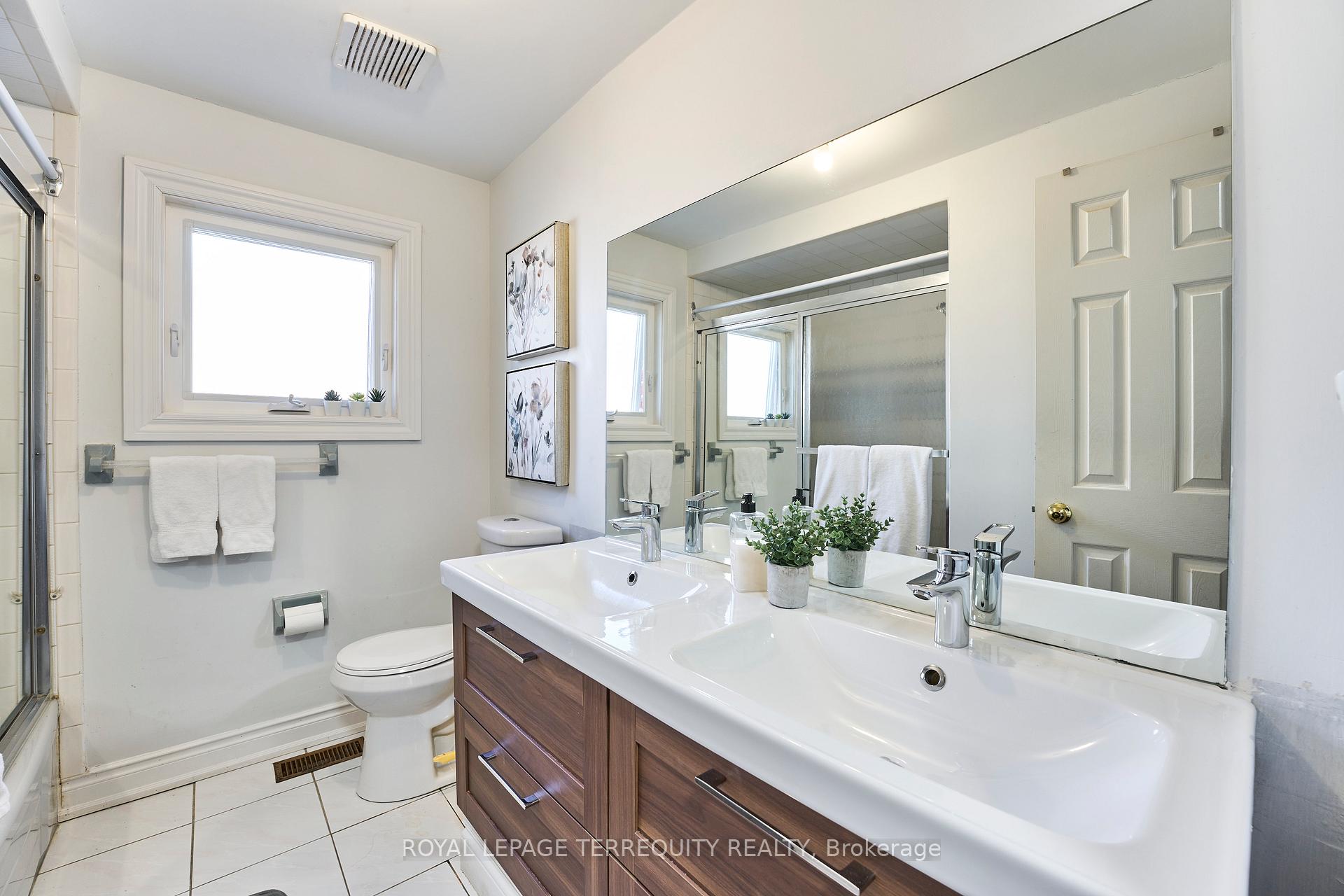 Photo 29 of 1093 Rouge Valley Drive, Pickering, Rougemount — HOMEH