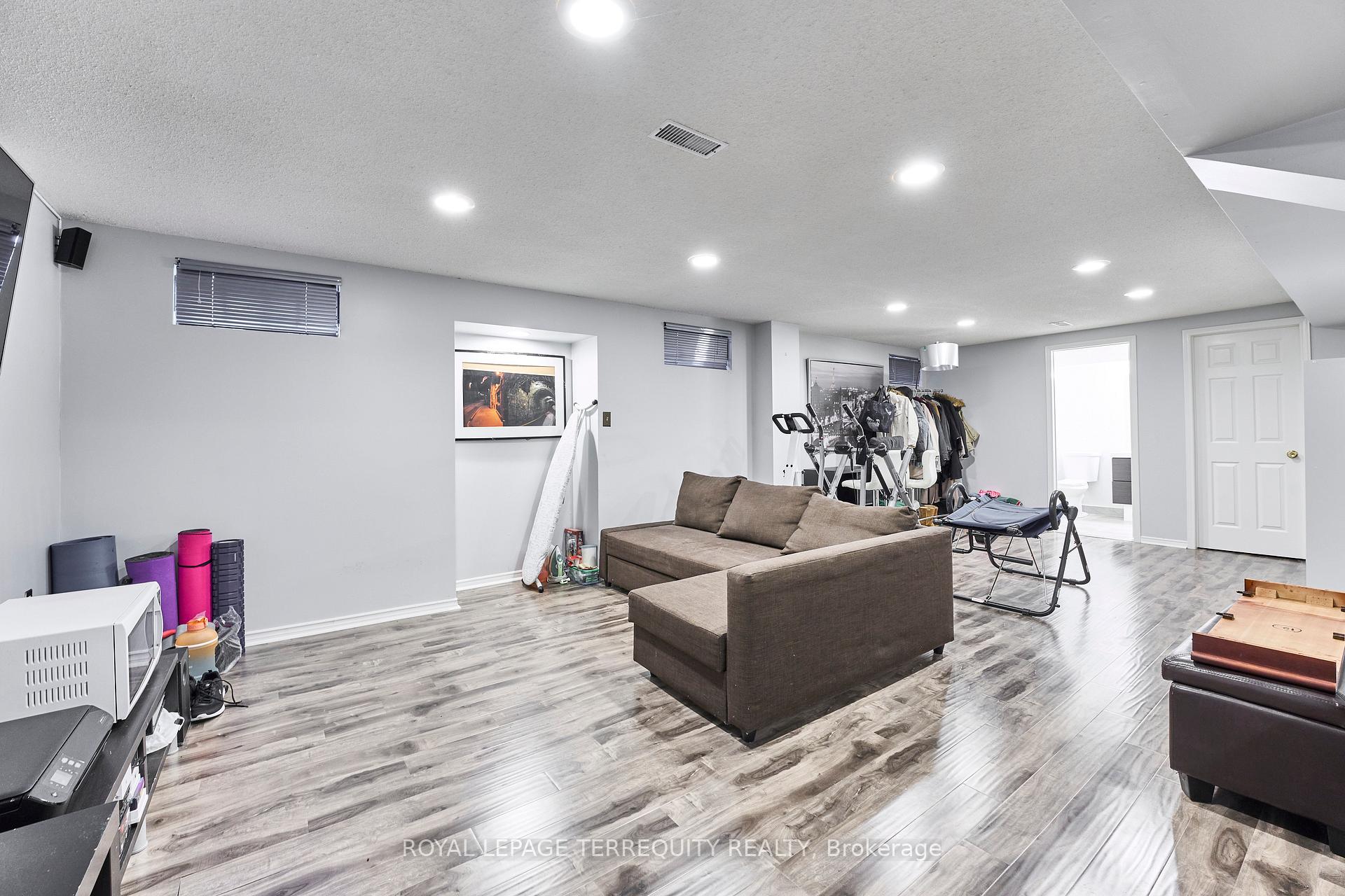 Photo 34 of 1093 Rouge Valley Drive, Pickering, Rougemount — HOMEH