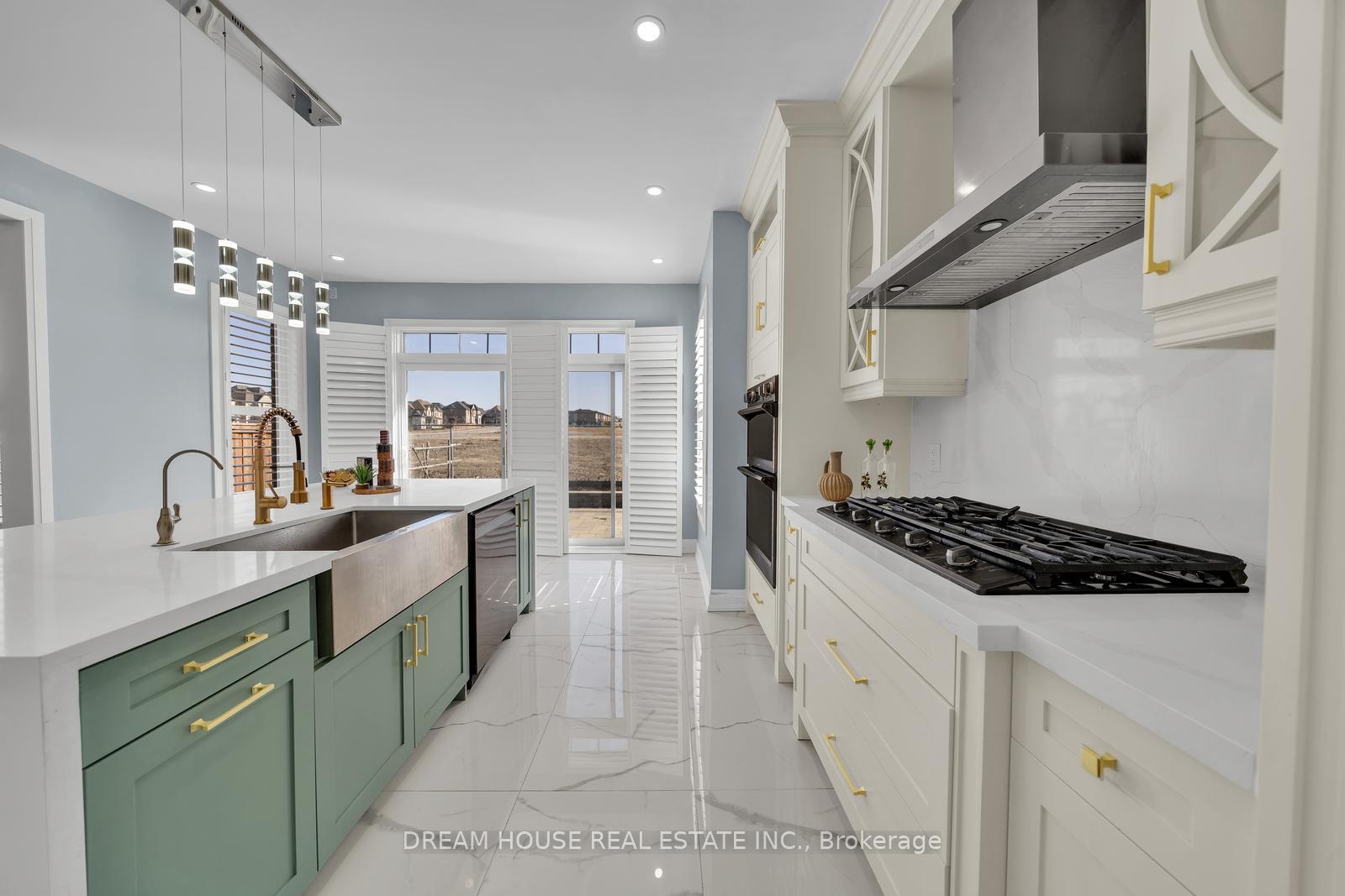 Photo 17 of 21 Lockton Street, Whitby, Rural Whitby — HOMEH