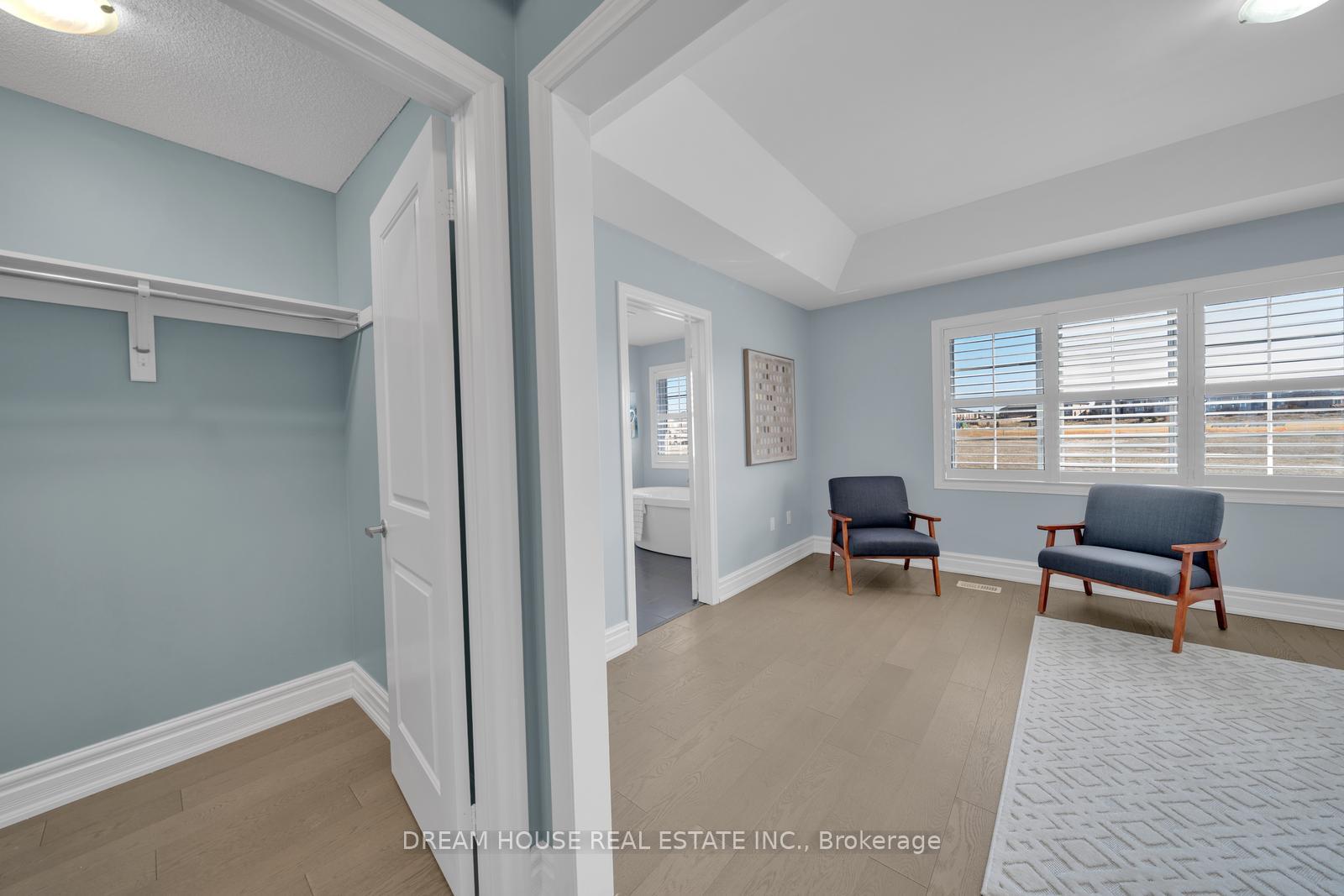 Photo 22 of 21 Lockton Street, Whitby, Rural Whitby — HOMEH
