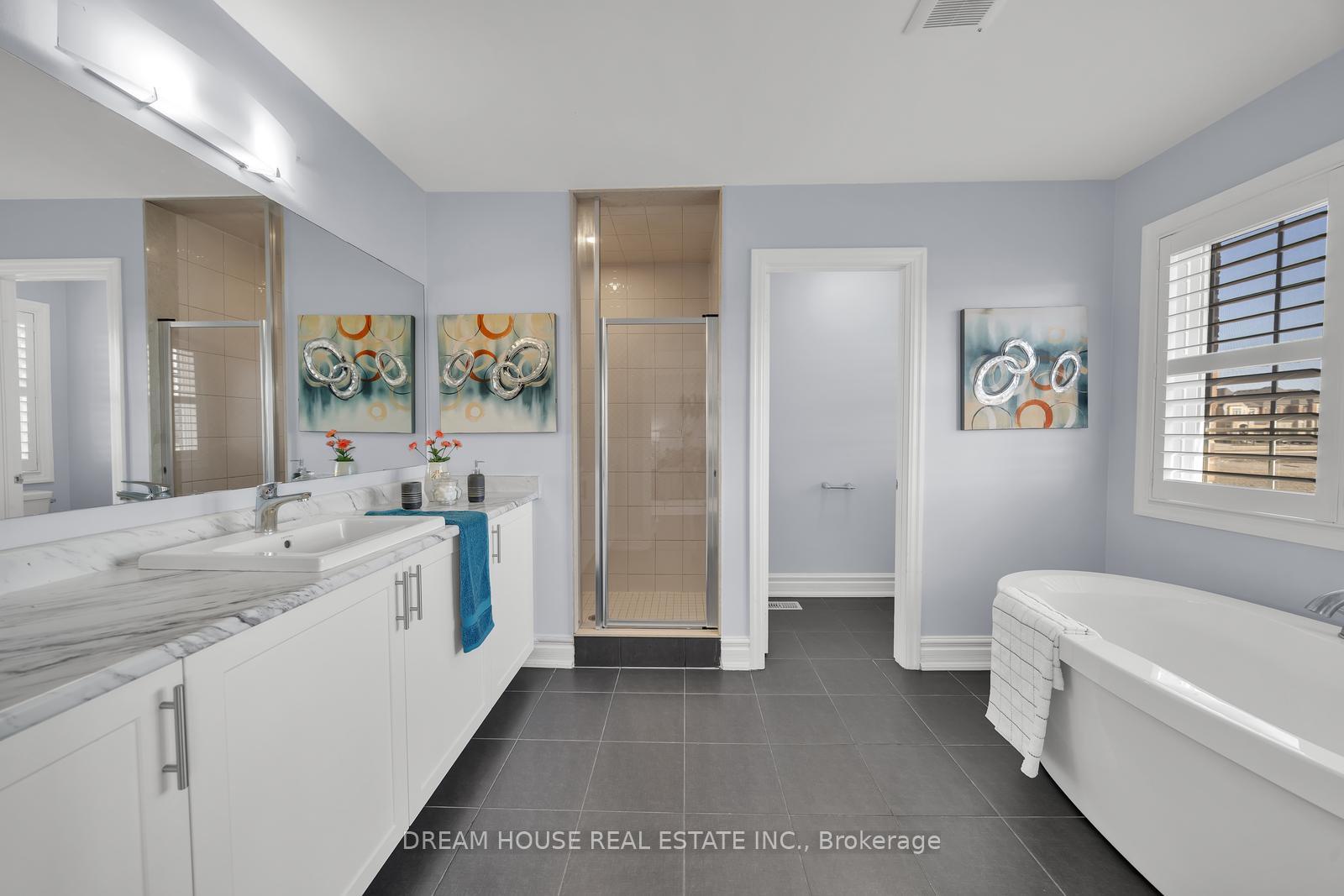 Photo 26 of 21 Lockton Street, Whitby, Rural Whitby — HOMEH
