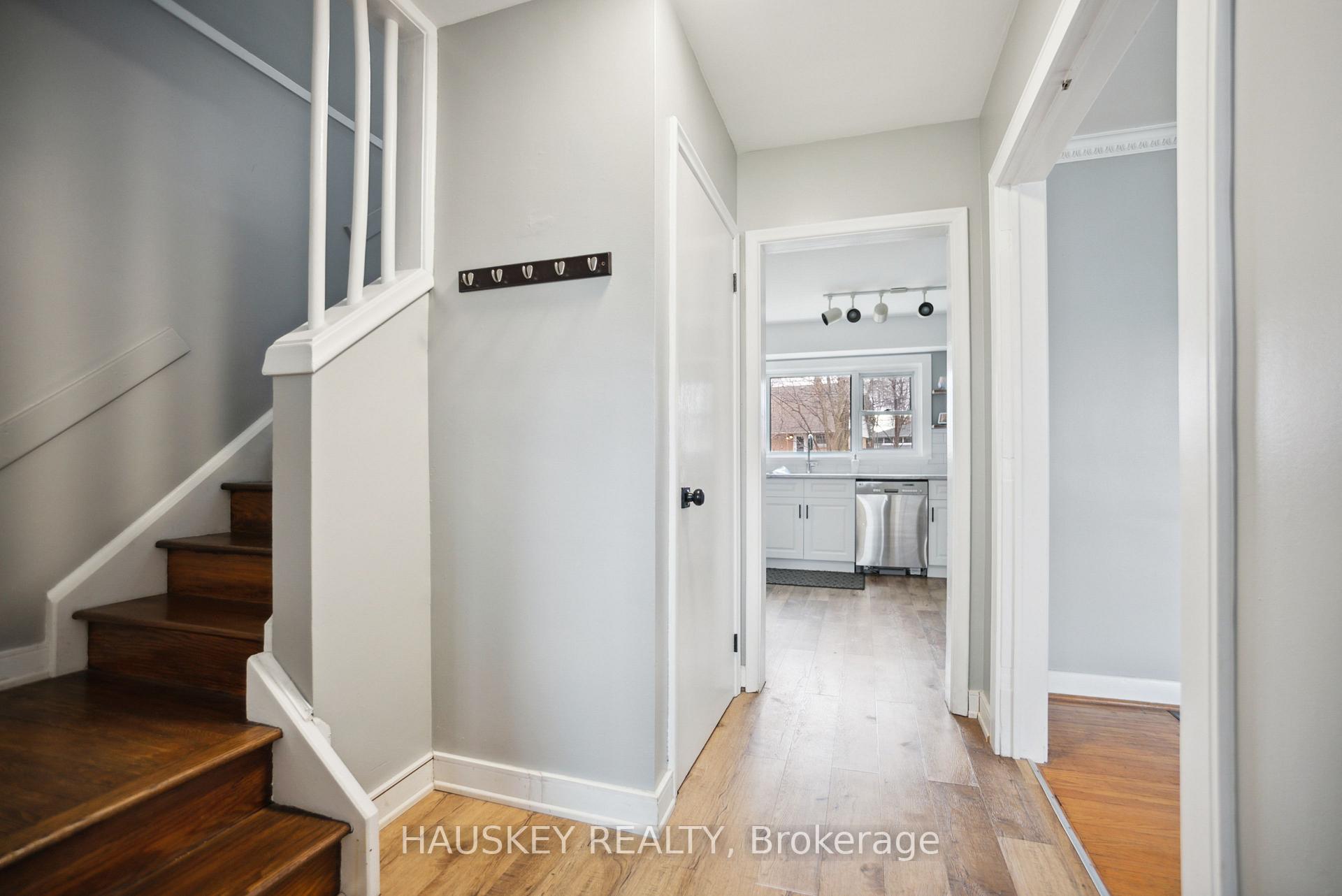 Photo 3 of 26 Third Avenue, Quinte West, Trenton Ward — HOMEH
