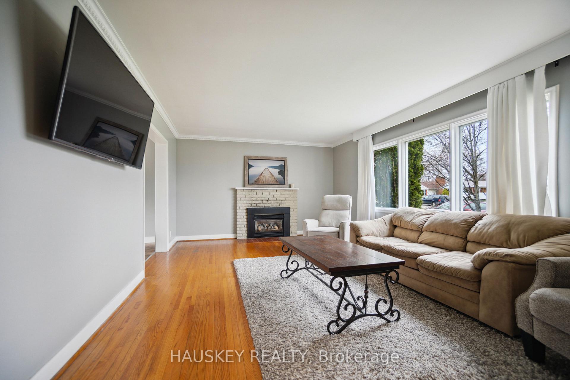 Photo 4 of 26 Third Avenue, Quinte West, Trenton Ward — HOMEH