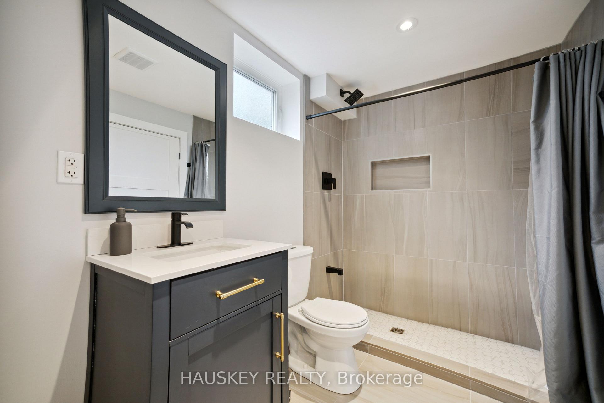 Photo 19 of 26 Third Avenue, Quinte West, Trenton Ward — HOMEH