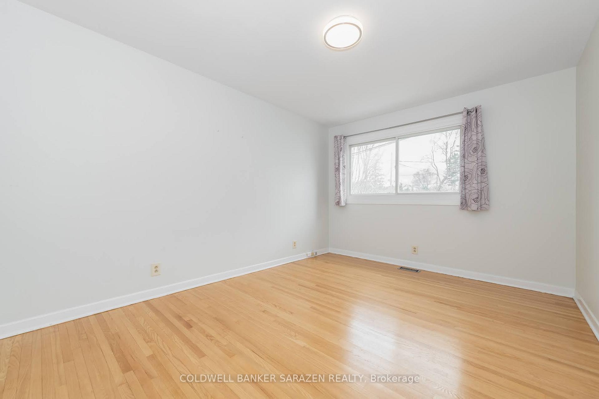 Photo 6 of 2707 Priscilla Street, Ottawa, Britannia — HOMEH