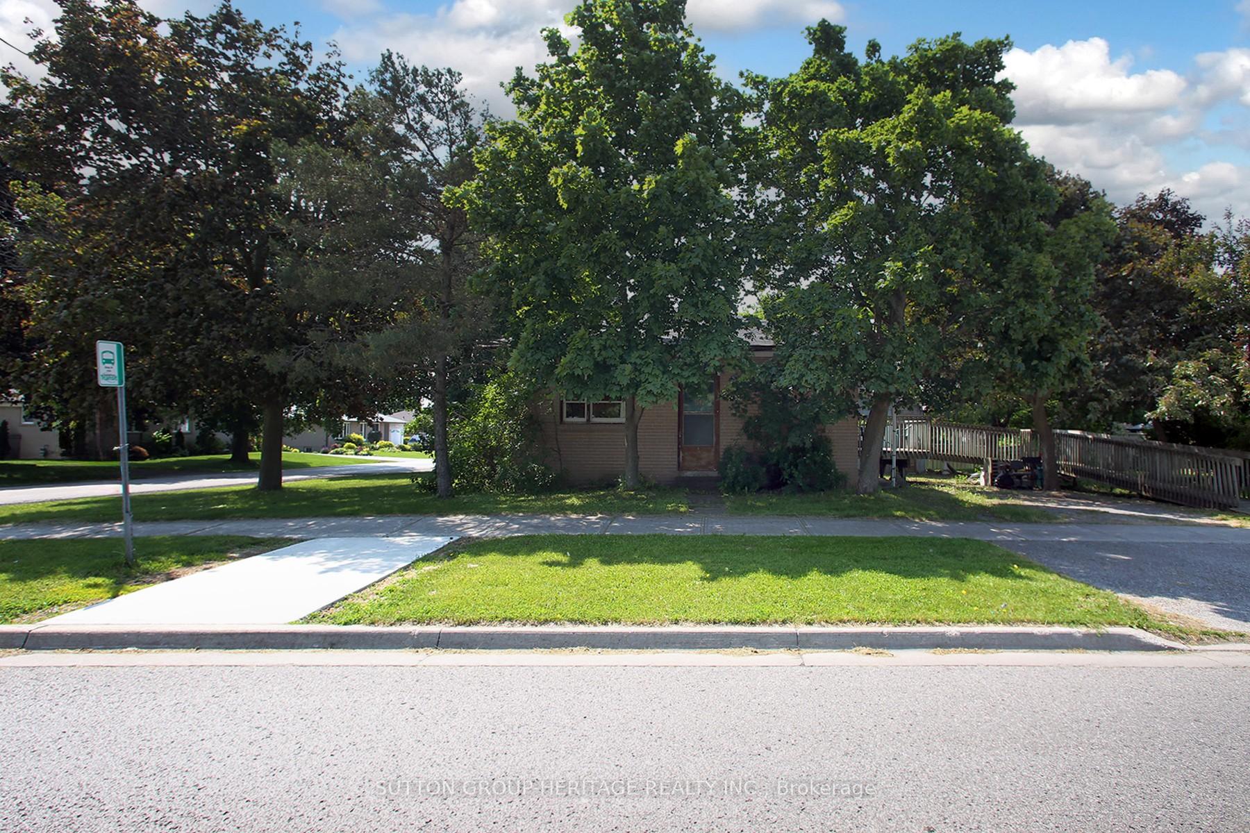 Photo 5 of 56 Ferguson Avenue, Whitby, Brooklin — HOMEH