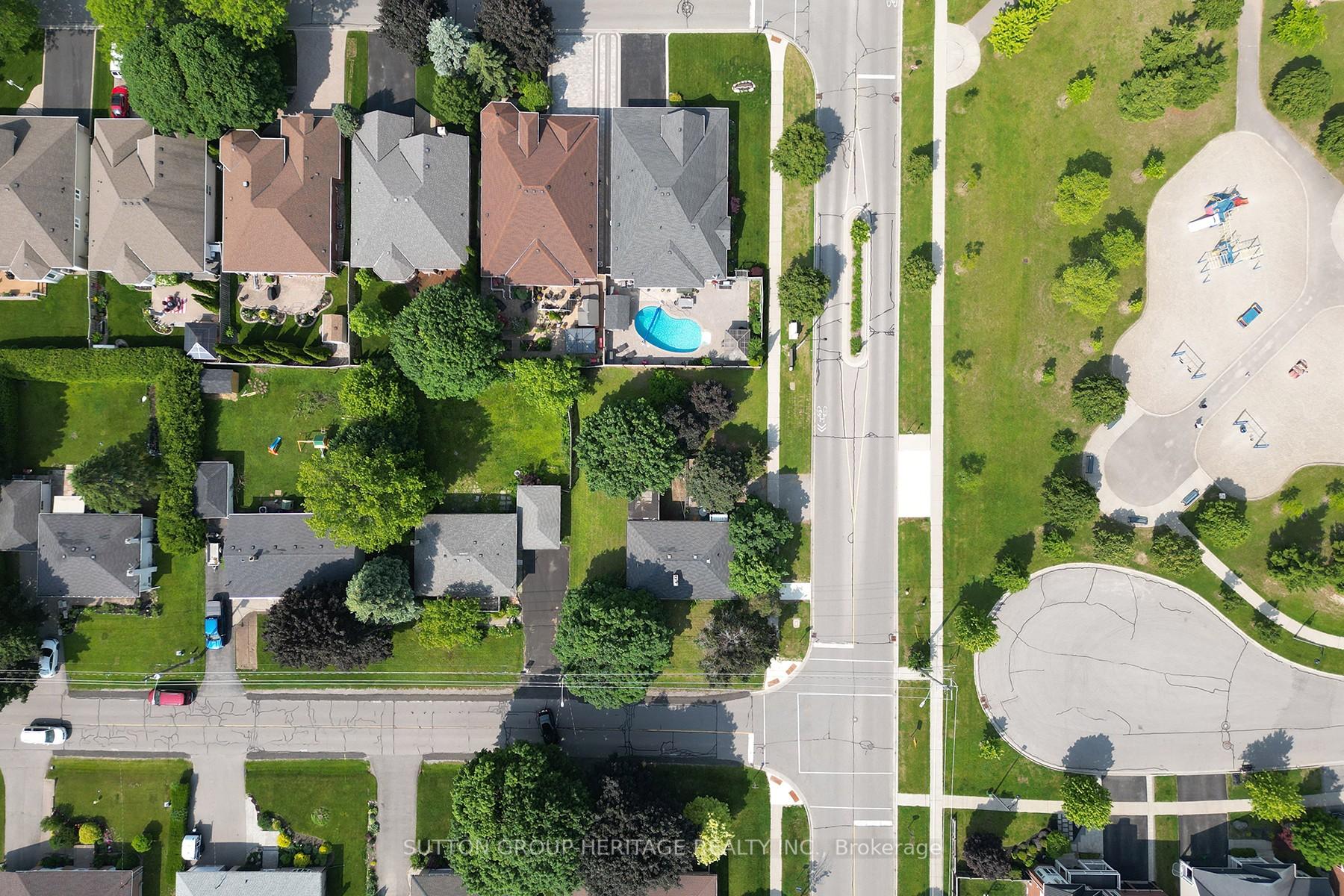 Photo 12 of 56 Ferguson Avenue, Whitby, Brooklin — HOMEH
