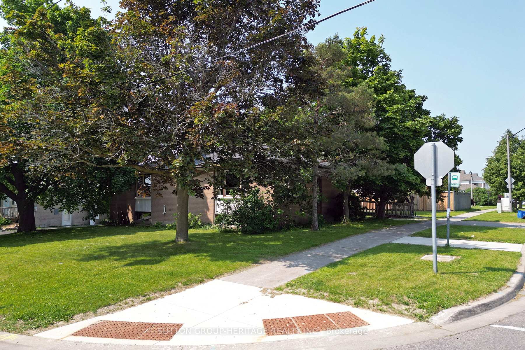 Photo 14 of 56 Ferguson Avenue, Whitby, Brooklin — HOMEH