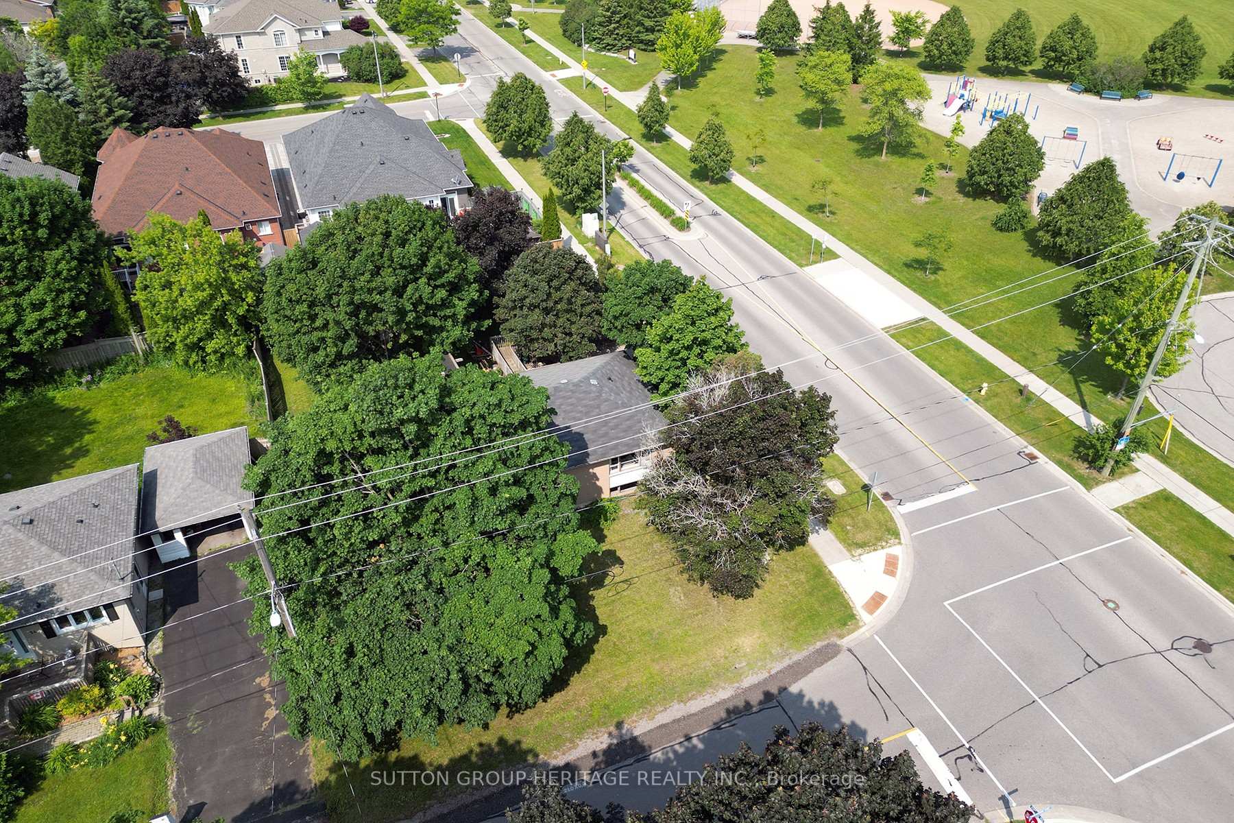 Photo 20 of 56 Ferguson Avenue, Whitby, Brooklin — HOMEH