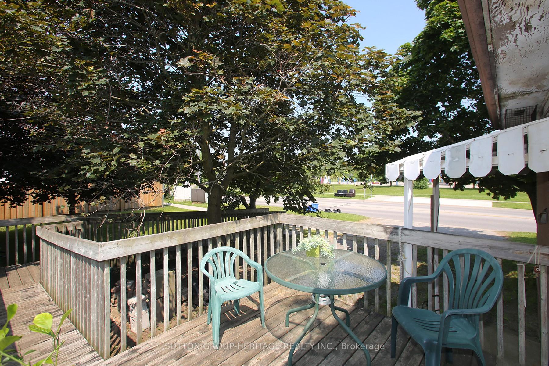 Photo 33 of 56 Ferguson Avenue, Whitby, Brooklin — HOMEH