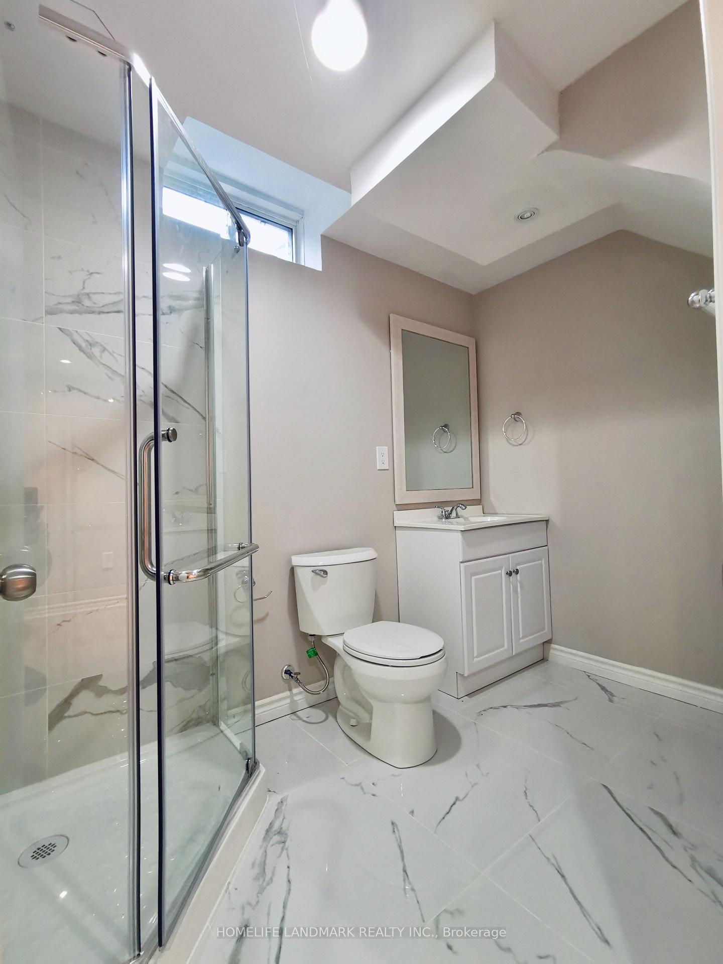 Photo 8 of 87 Waterton Crescent, Richmond Hill, Langstaff — HOMEH