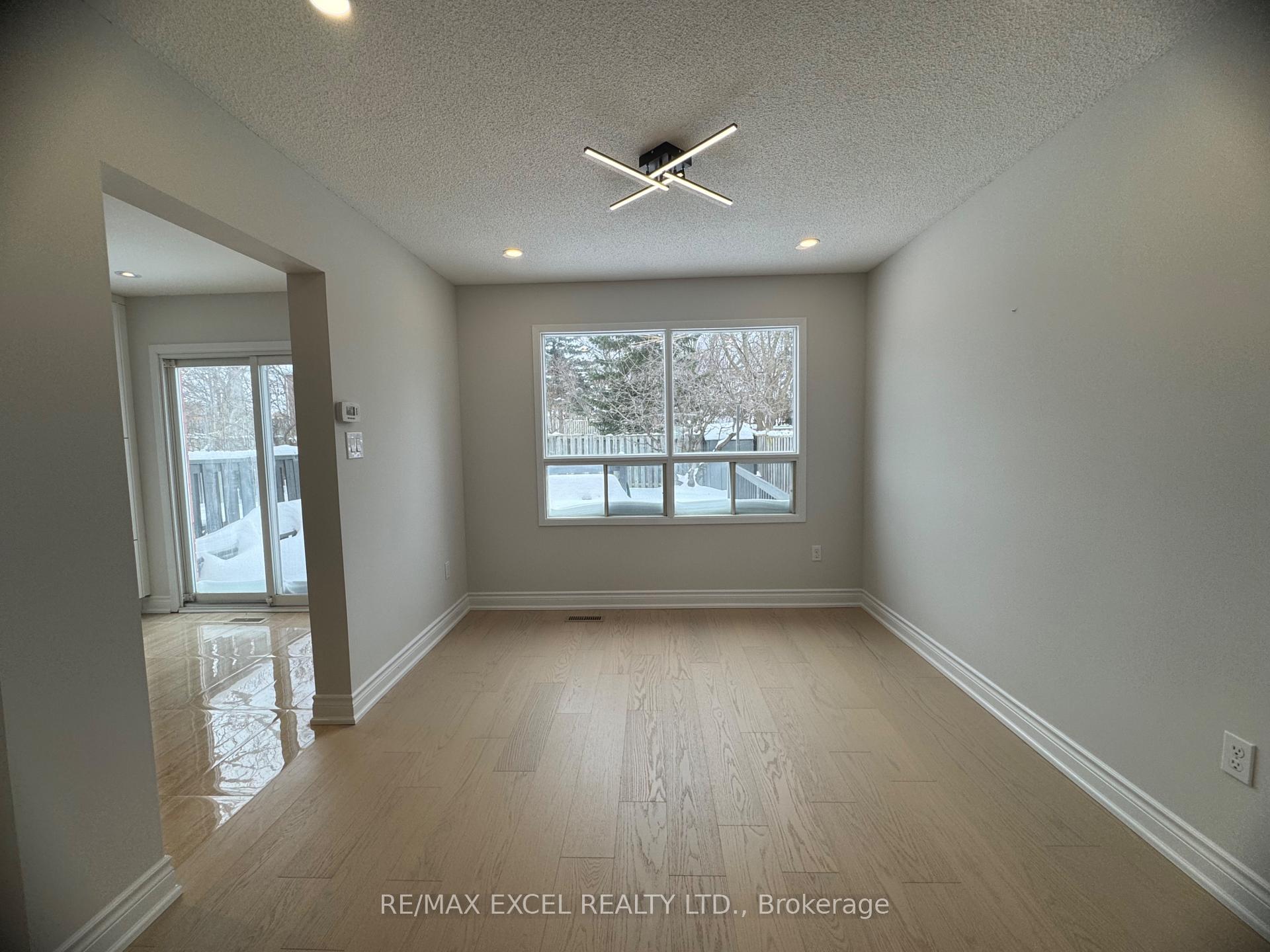 Photo 5 of 38 Bingham Street, Richmond Hill, North Richvale — HOMEH