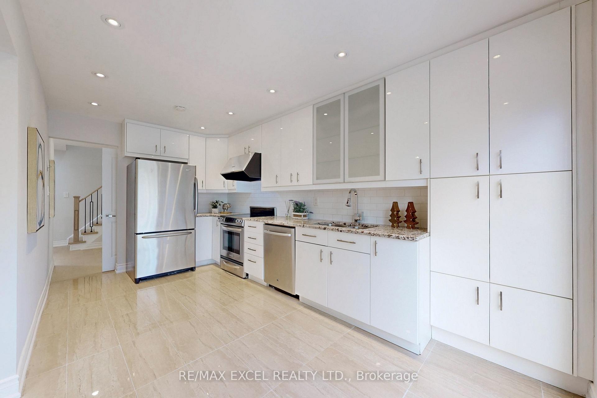 Photo 6 of 38 Bingham Street, Richmond Hill, North Richvale — HOMEH