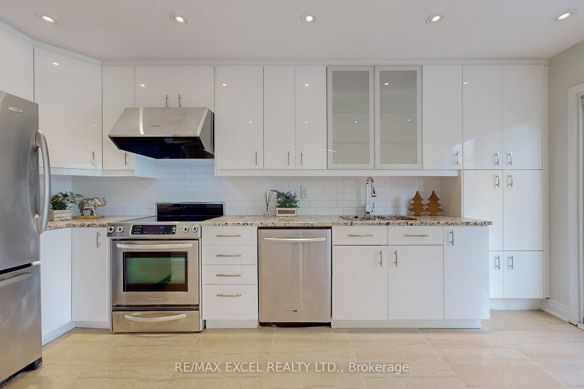 Photo 7 of 38 Bingham Street, Richmond Hill, North Richvale — HOMEH