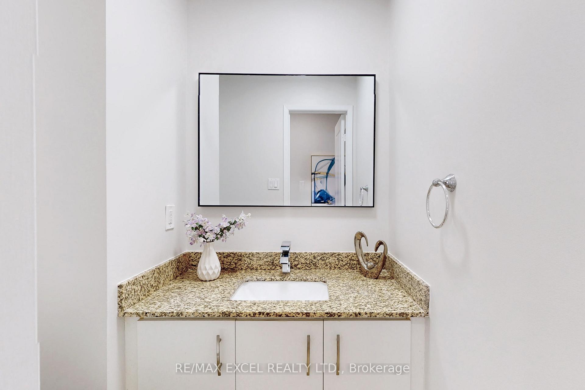 Photo 9 of 38 Bingham Street, Richmond Hill, North Richvale — HOMEH