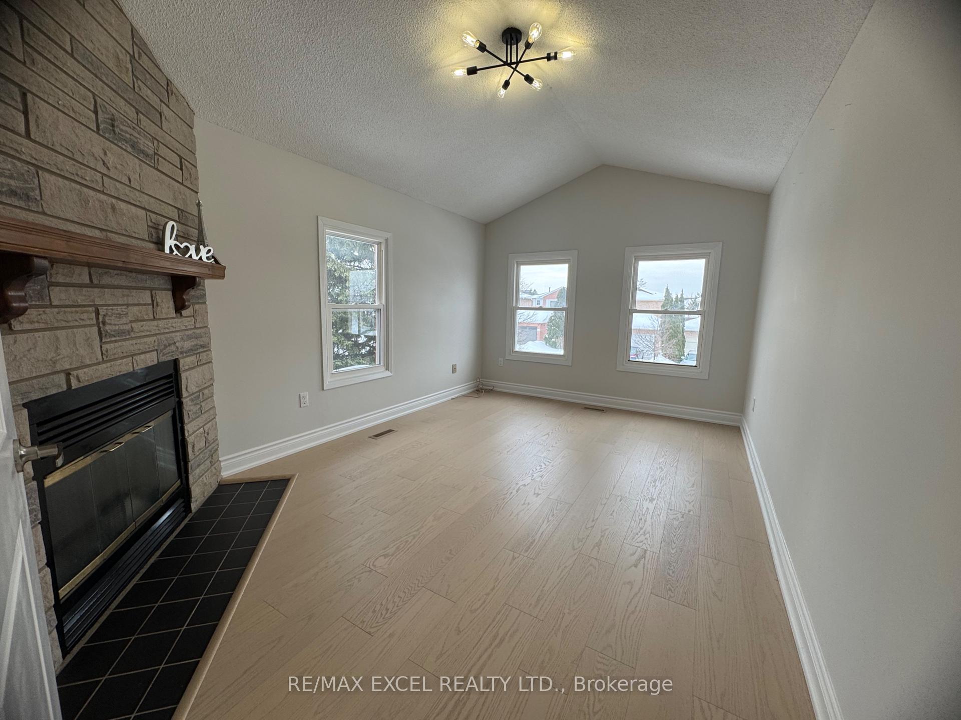 Photo 10 of 38 Bingham Street, Richmond Hill, North Richvale — HOMEH