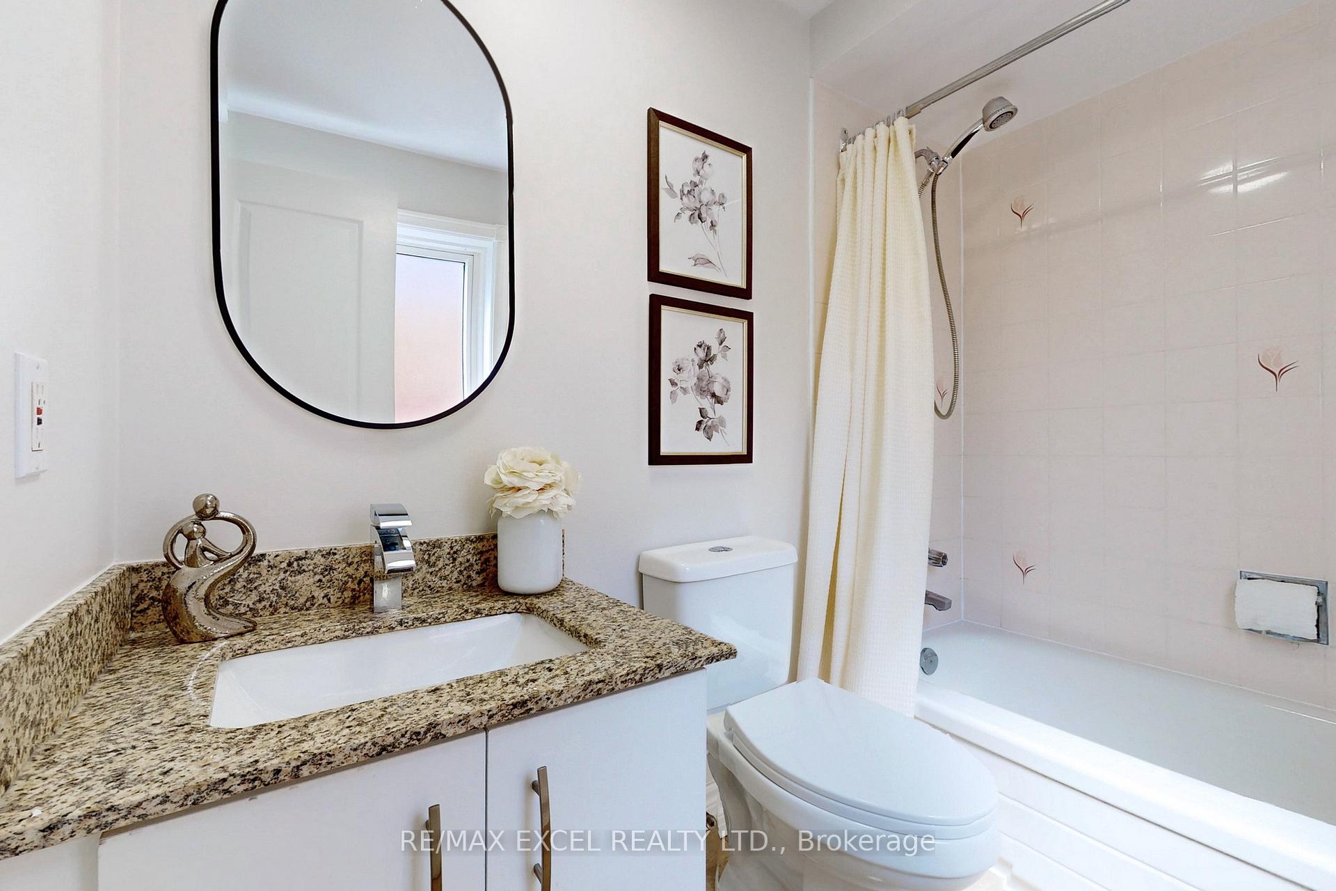 Photo 16 of 38 Bingham Street, Richmond Hill, North Richvale — HOMEH