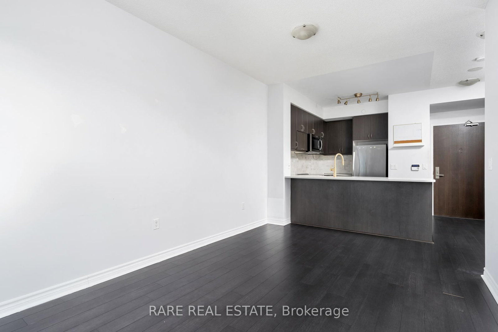 Photo 4 of Unit 910, 39 Annie Craig Dr, Etobicoke, Mimico — HOMEH